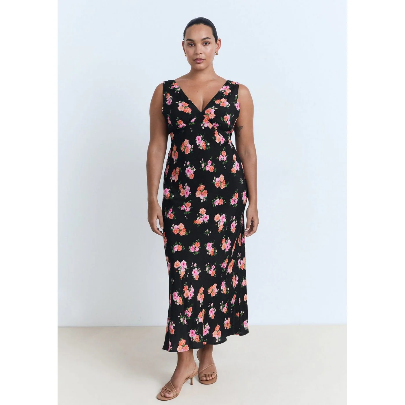 Robe Rocio - Black - Image 6