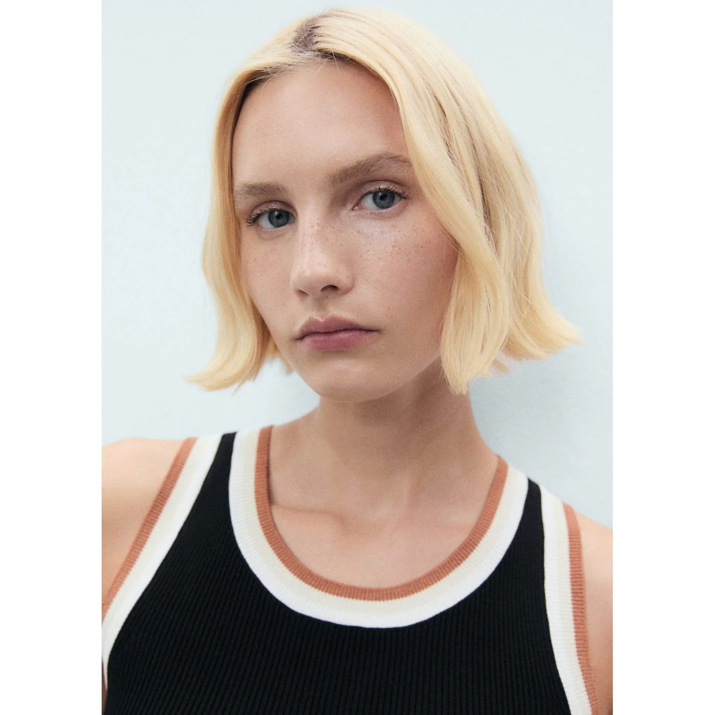 Top Crochi - Black - Image 4