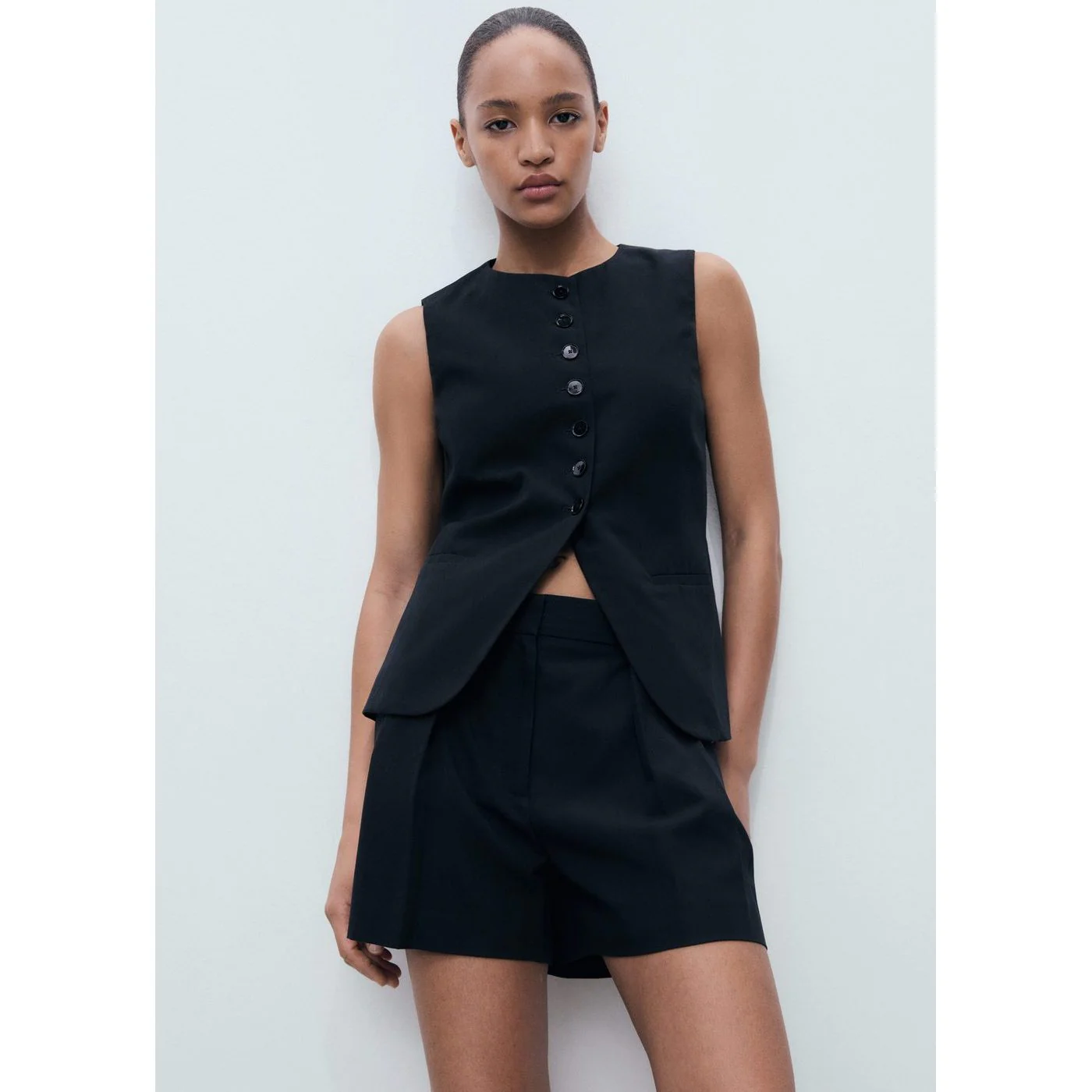 Short Greta - Black - Image 4
