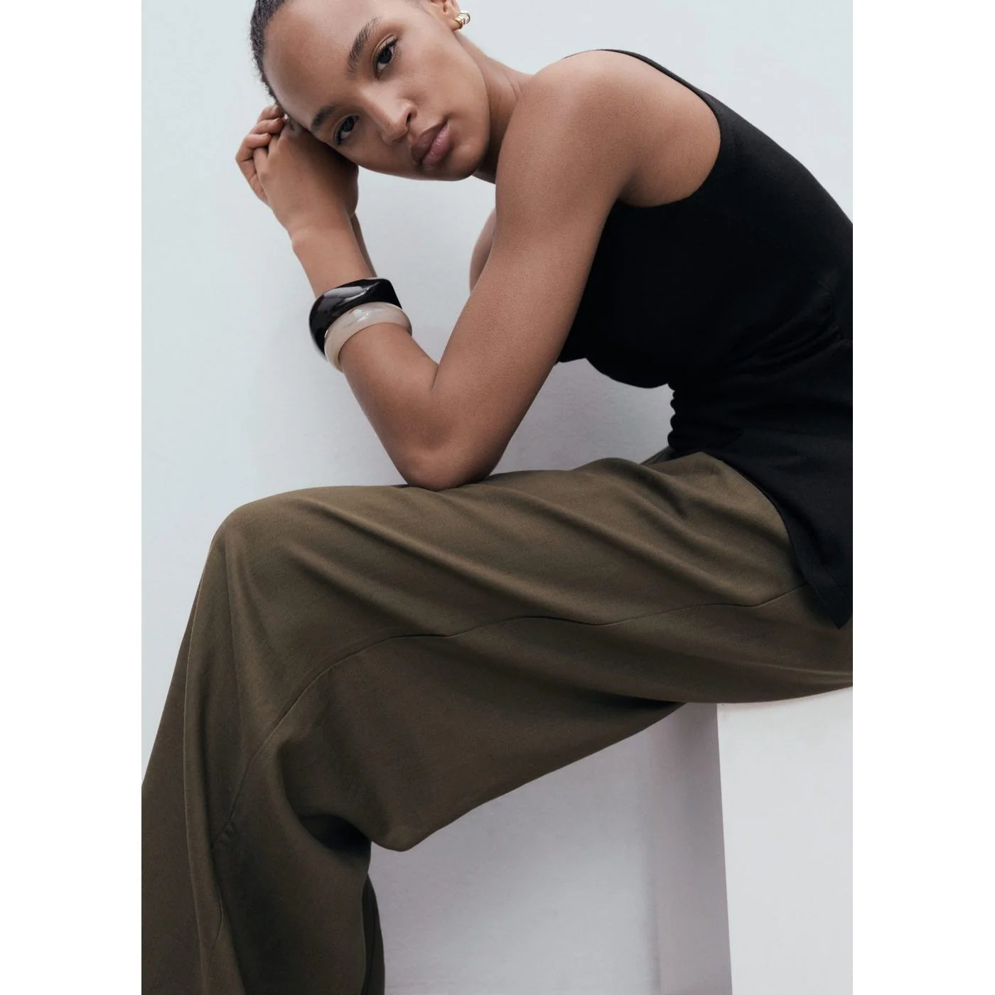 Top Gigi - Black - Image 5