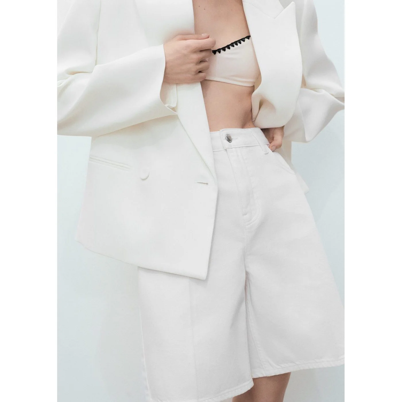 Bermuda Shorts Camilla - White - Image 4