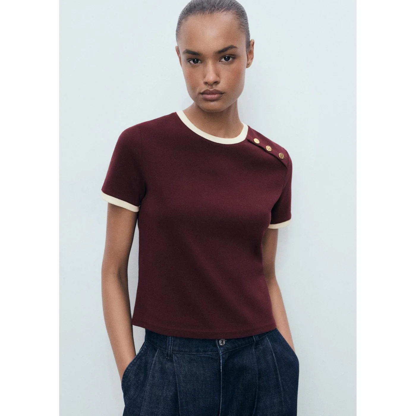 T-Shirt Pirti - Burgundy - Image 2