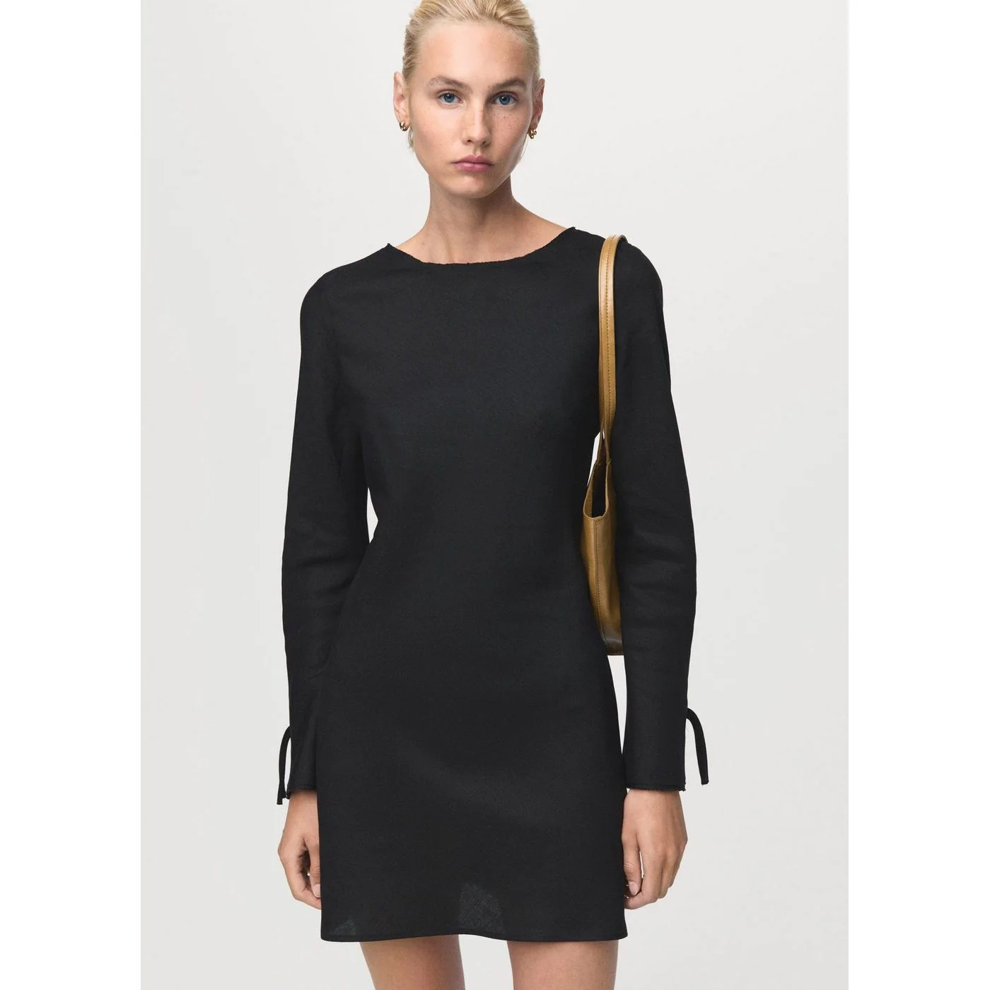Robe Eva-W - Black - Image 2