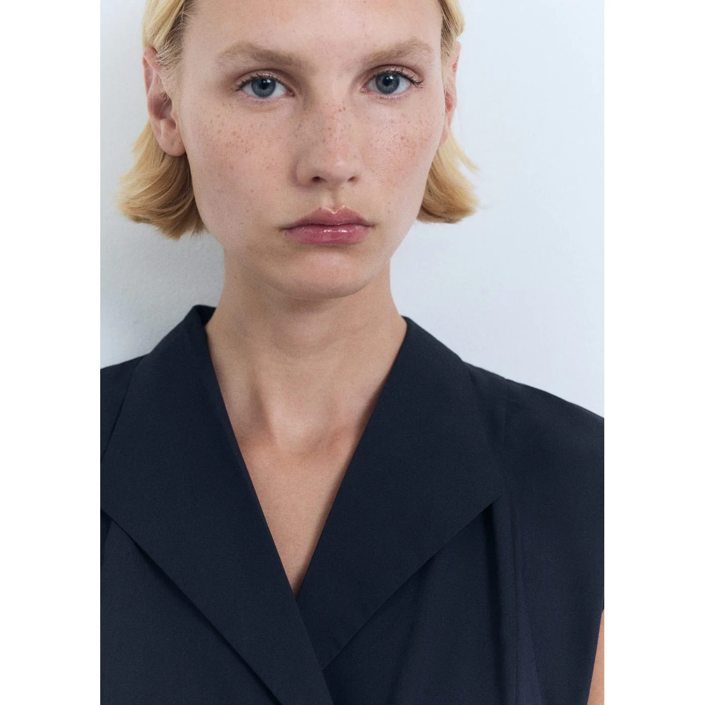 Robe Tomyl-H - Dark Navy - Image 4