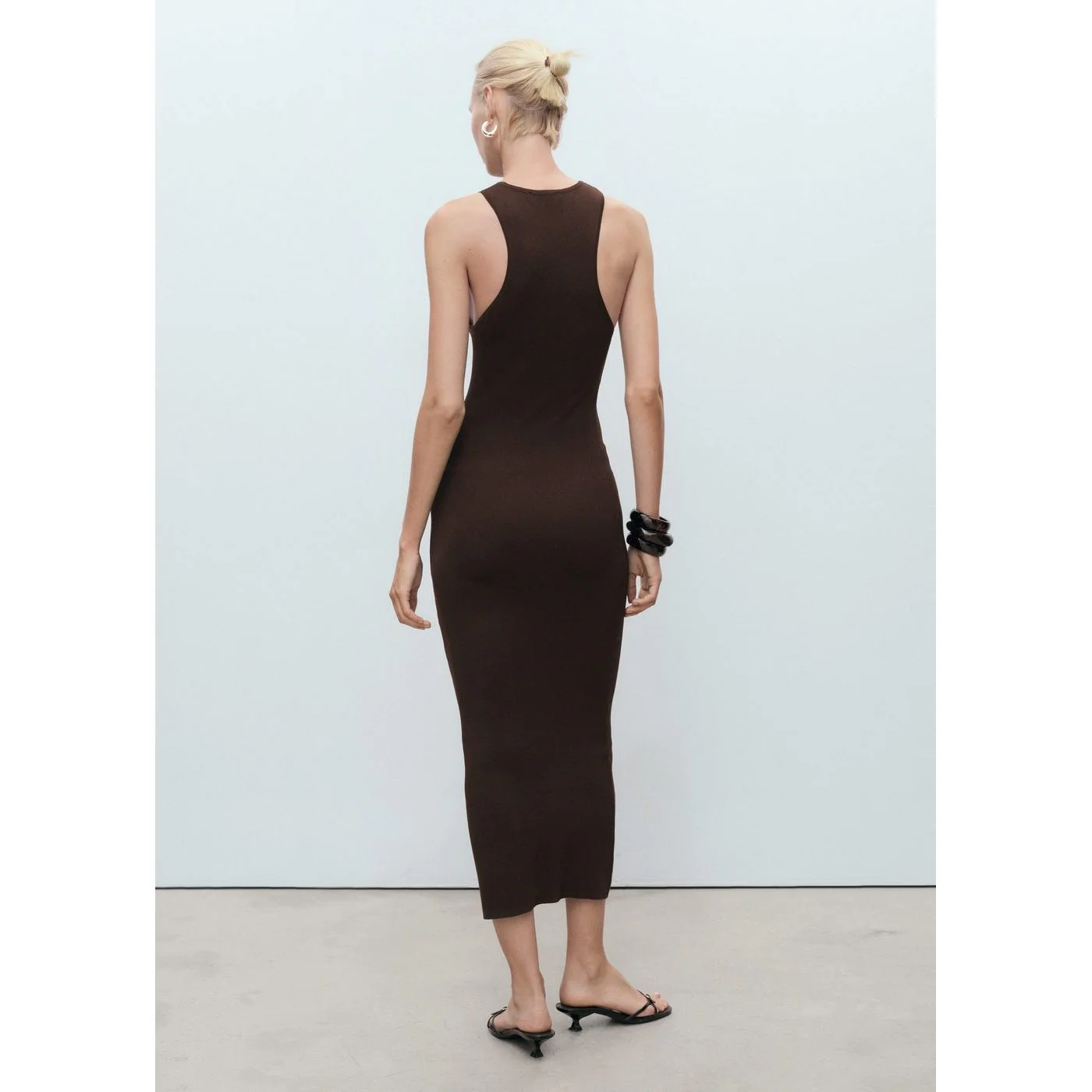 Robe Perales - Chocolate - Image 3