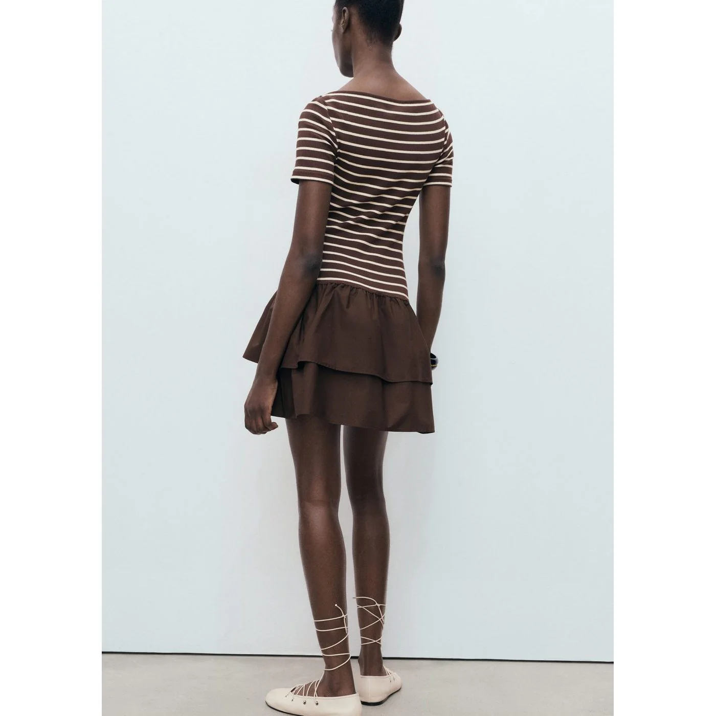 Robe Globi - Brown - Image 3