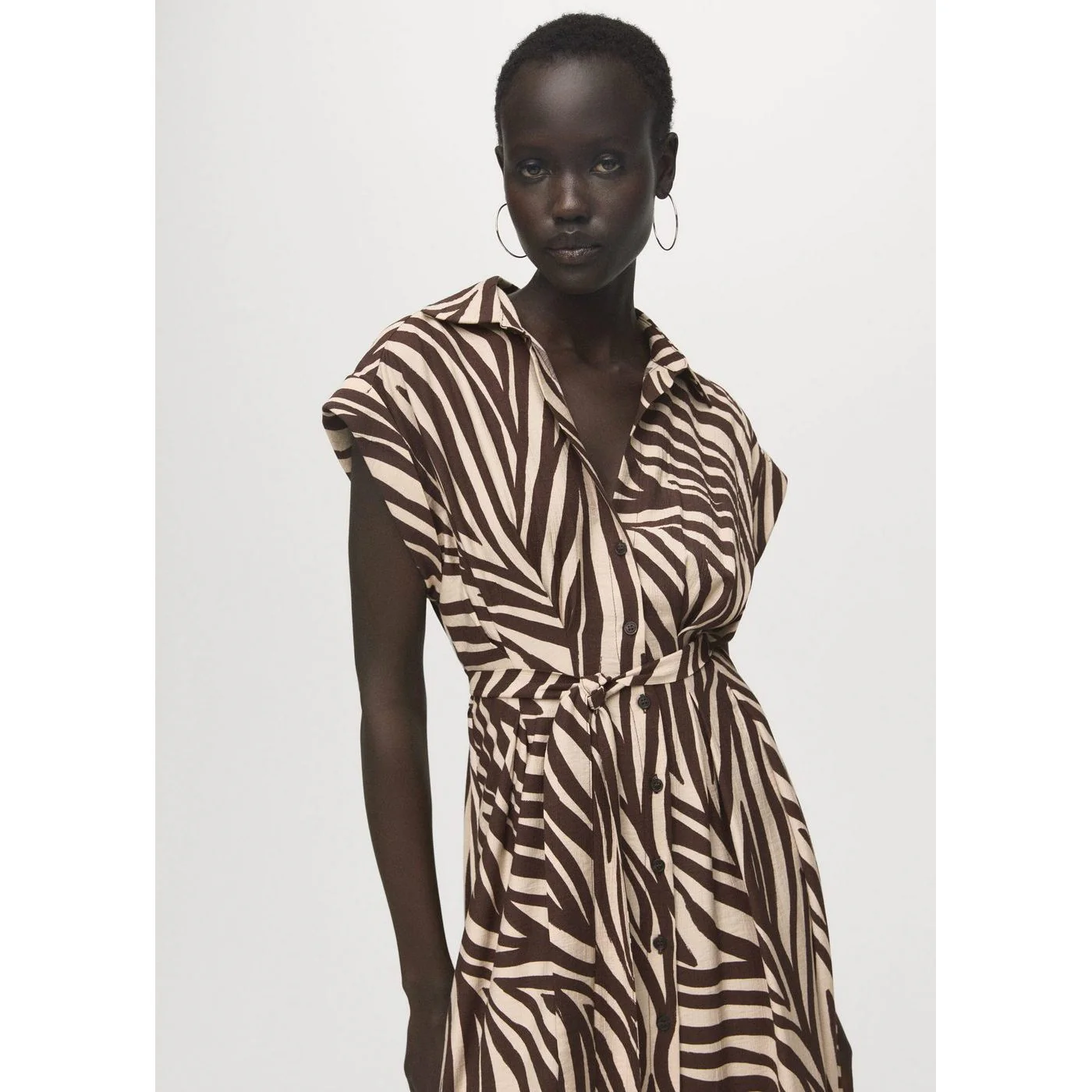 Robe Nikita - Black - Image 2