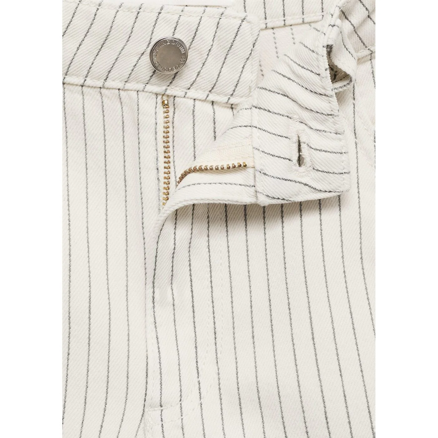 Bermuda Shorts Camilla - Off White - Image 5