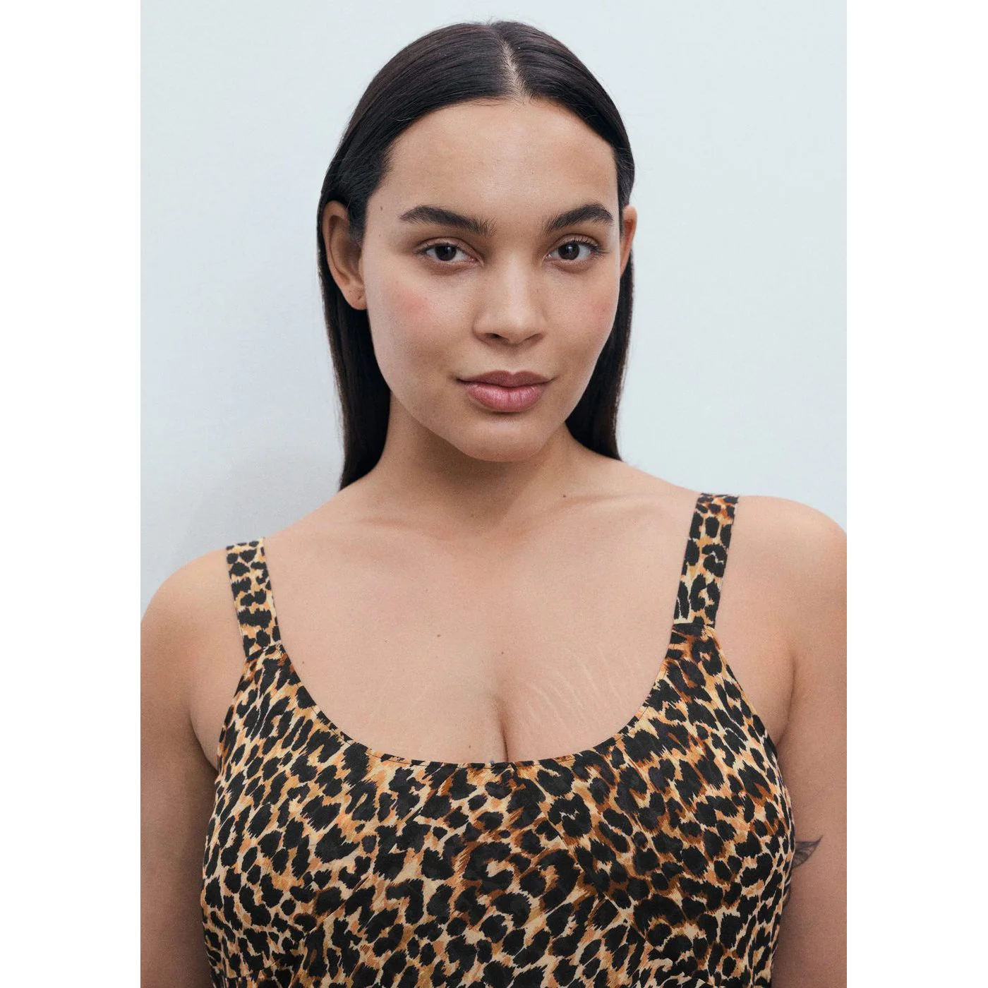 Robe Lion - Black - Image 6