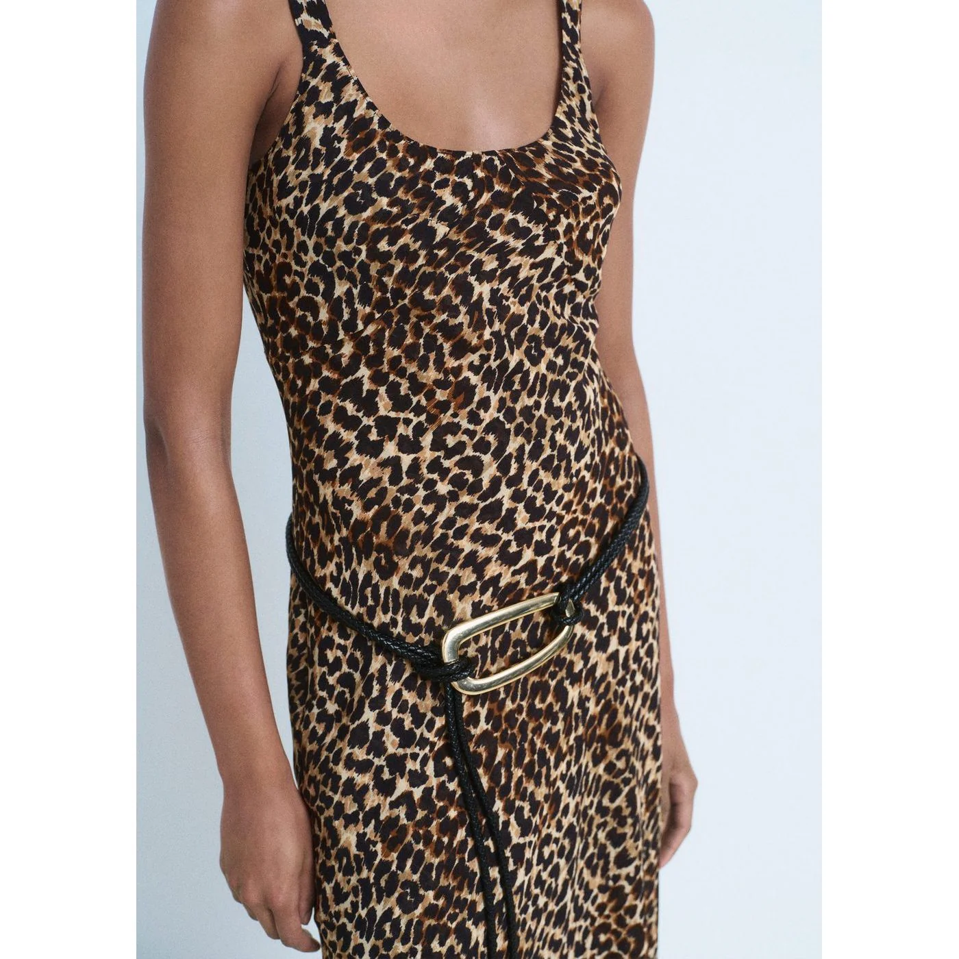 Robe Lion - Black - Image 8