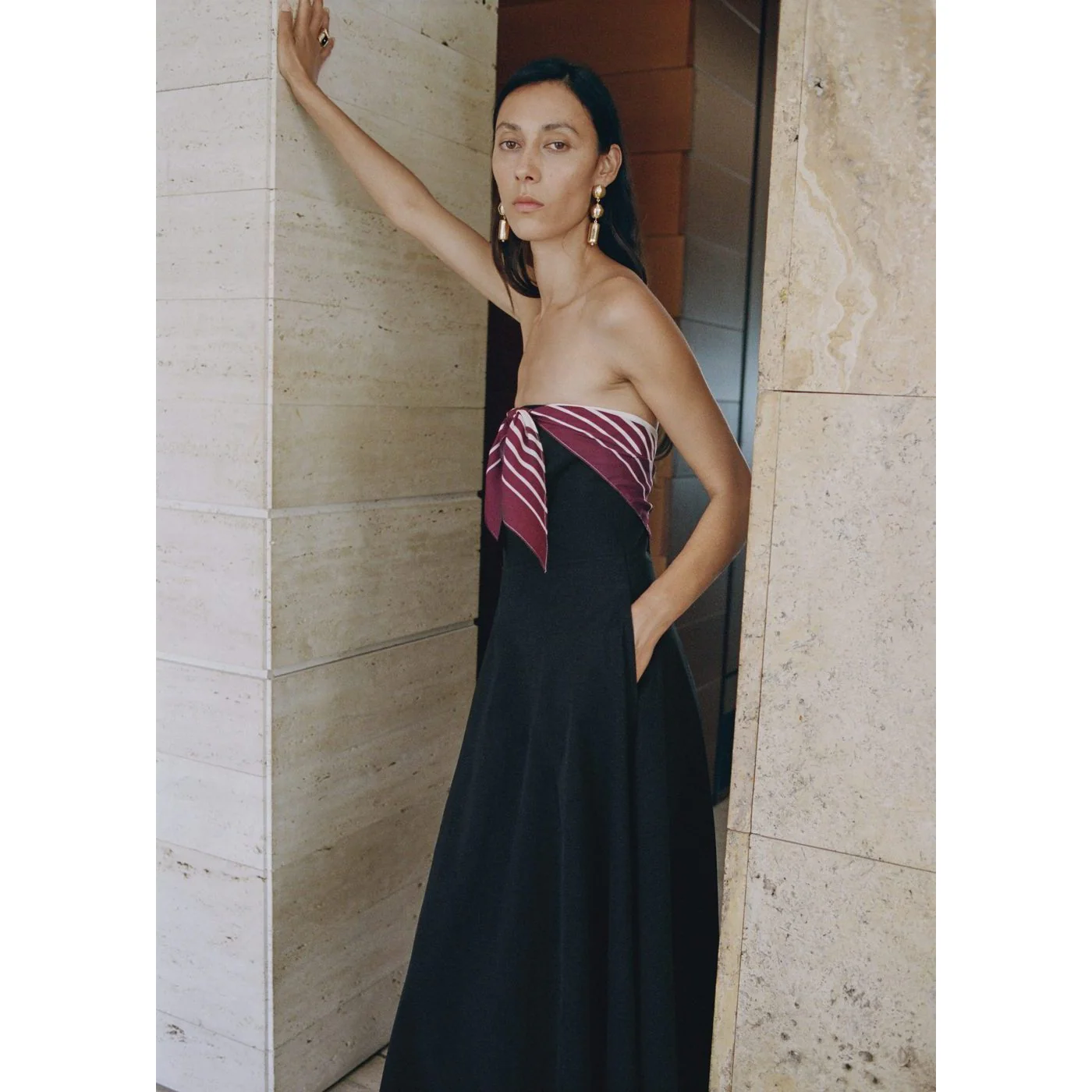 Robe Cebri - Black - Image 7