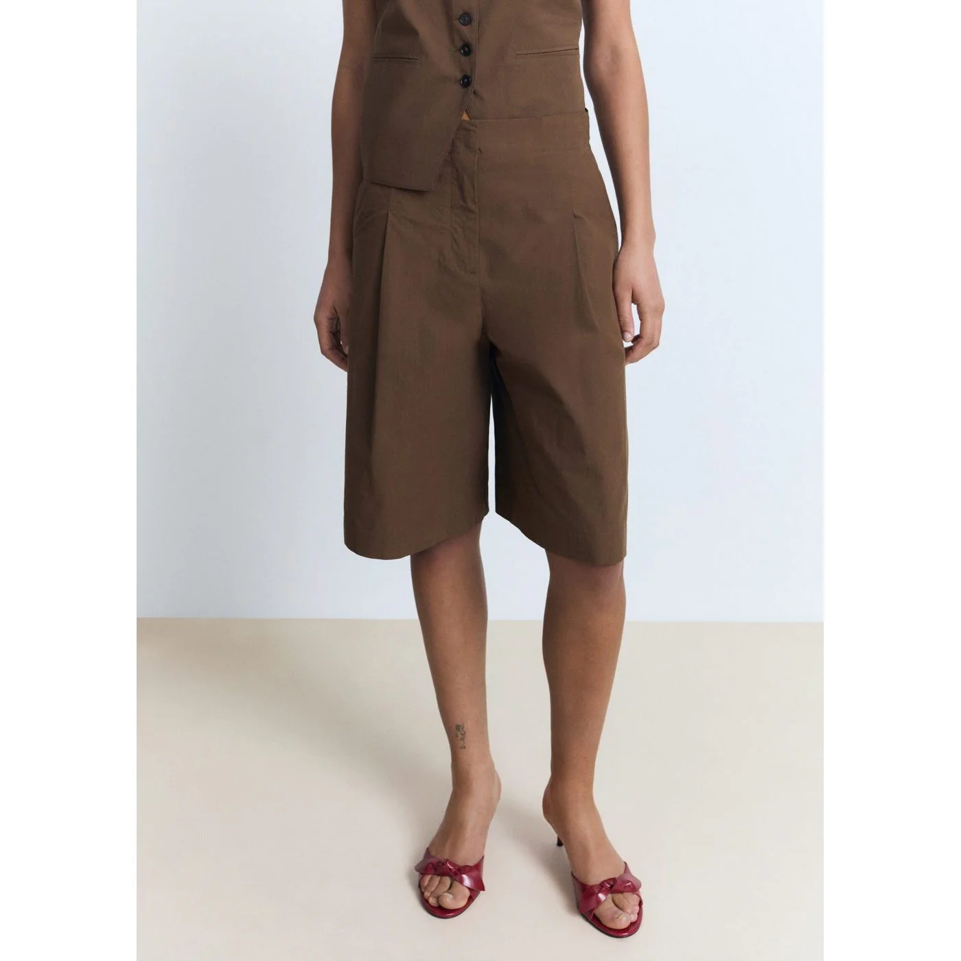 Bermuda Shorts Huga - Brown - Image 2