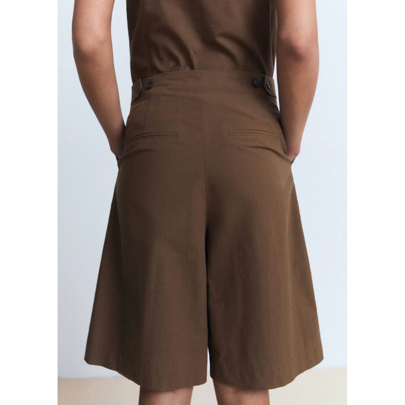 Bermuda Shorts Huga - Brown - Image 5