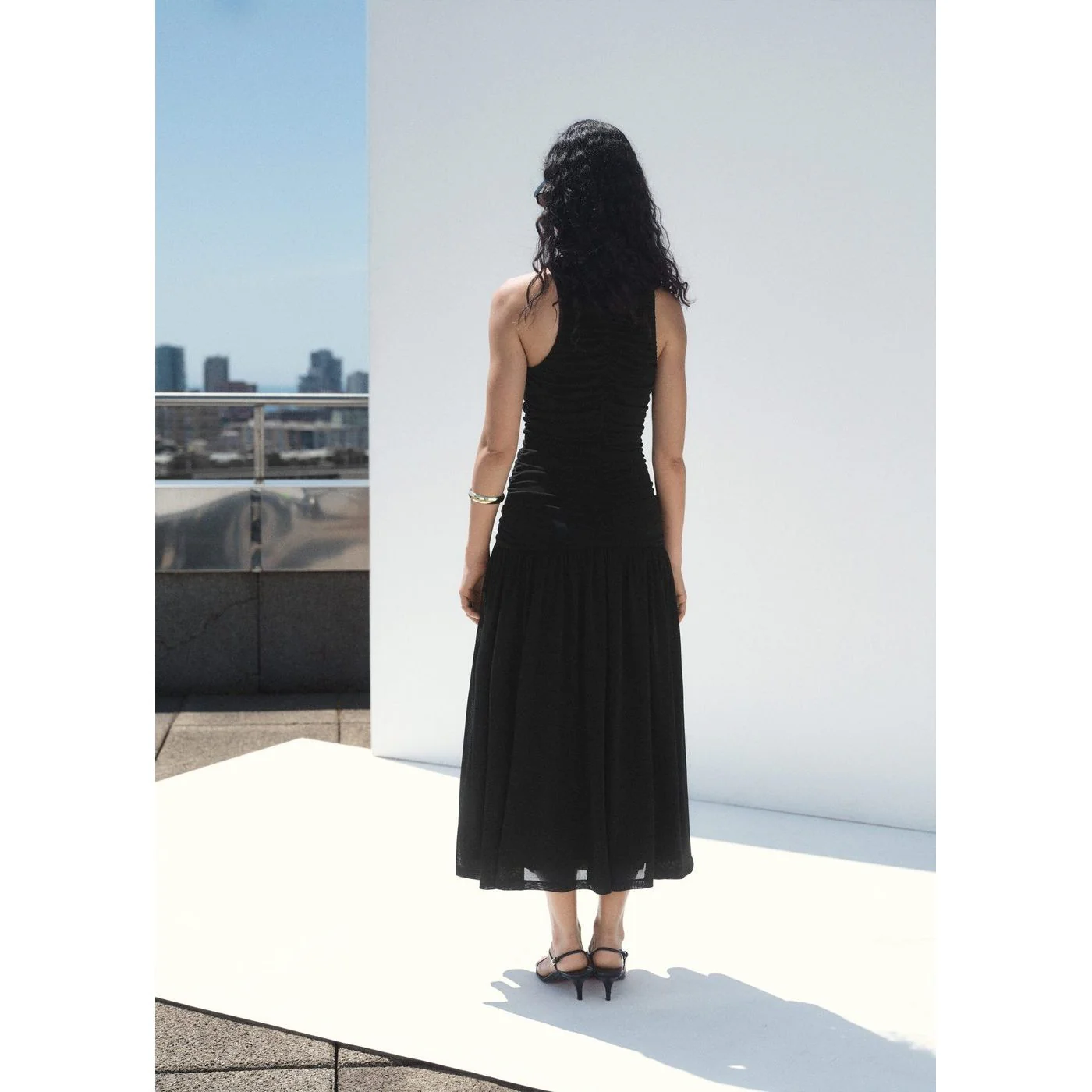Robe Corina - Black - Image 3