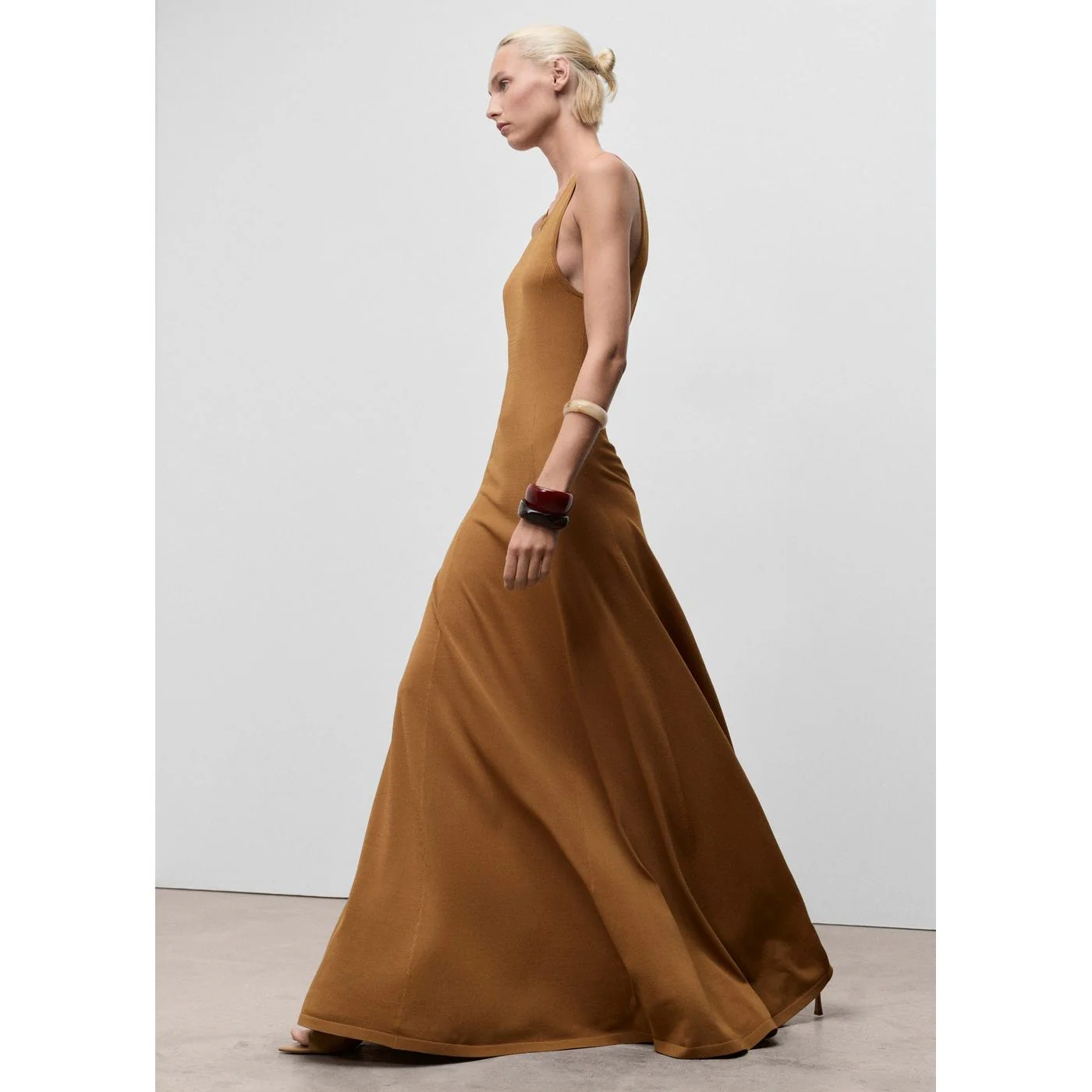 Robe Guksu - Tobacco Brown - Image 6