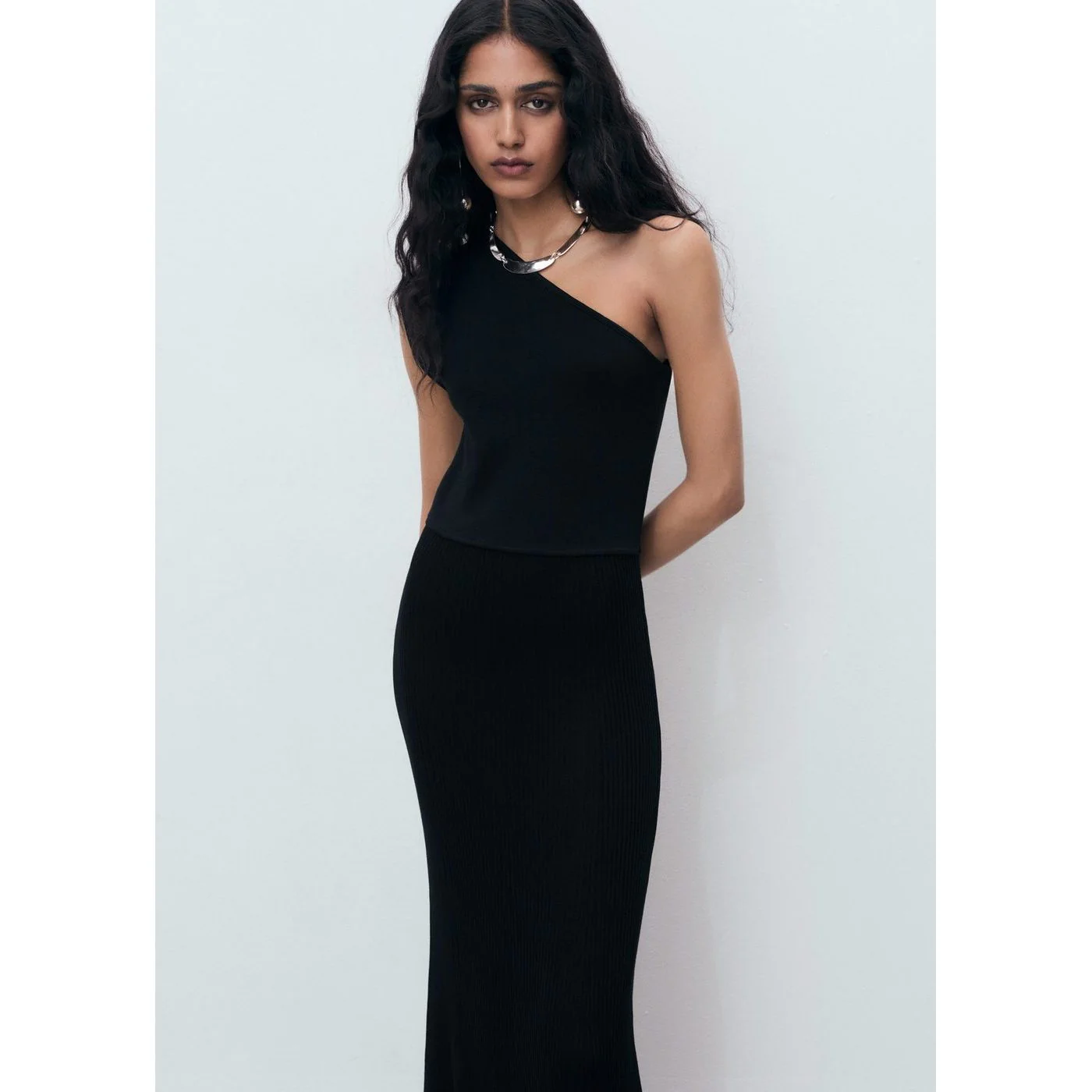 Robe Asim - Black - Image 2