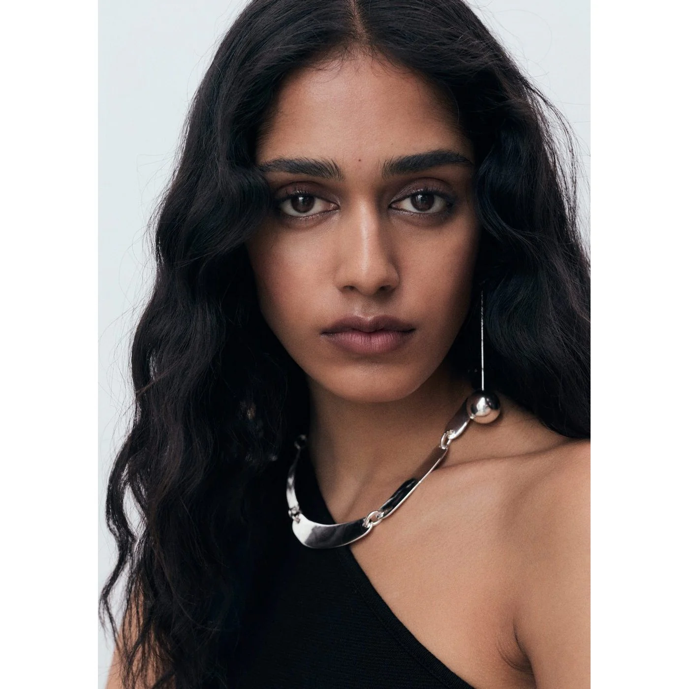 Robe Asim - Black - Image 4
