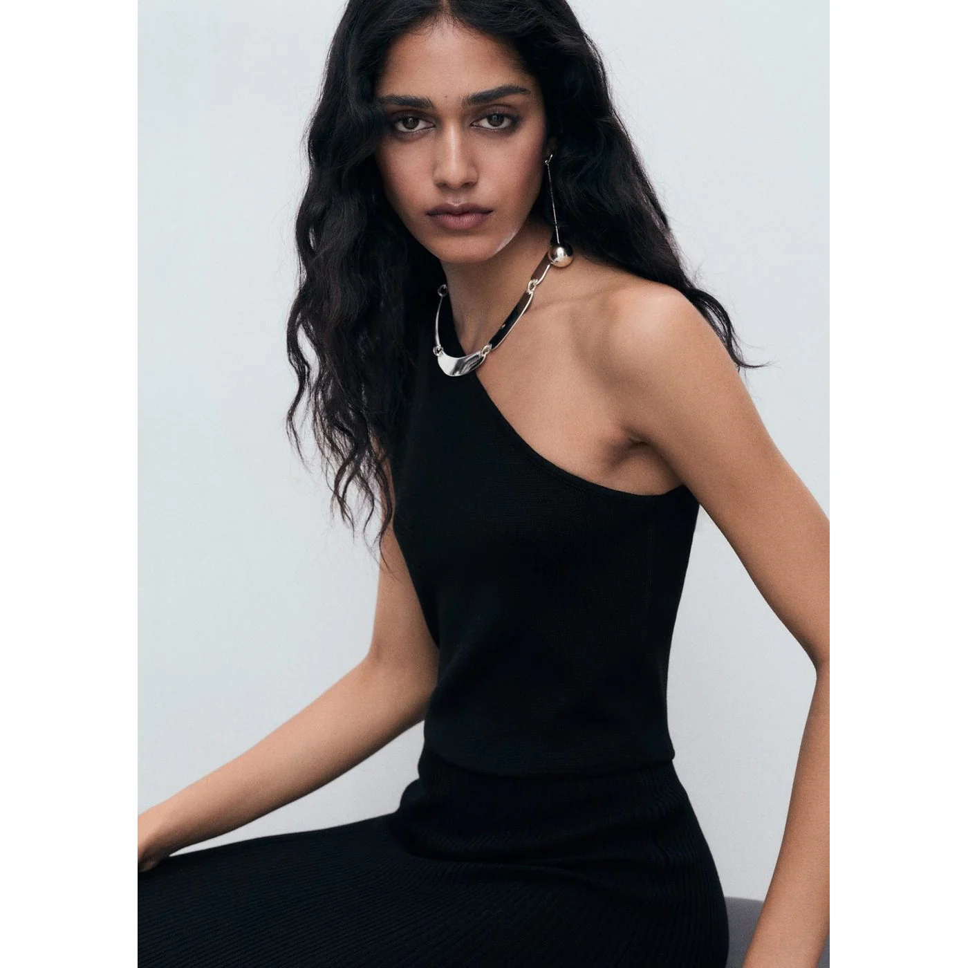 Robe Asim - Black - Image 5