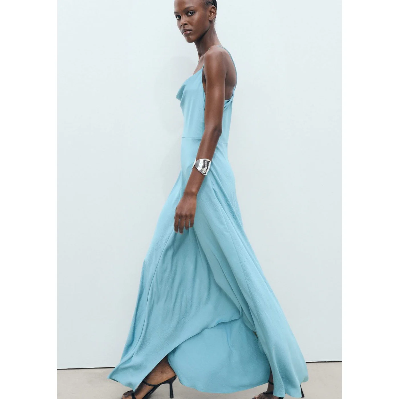 Robe Primaver - Sky Blue - Image 4