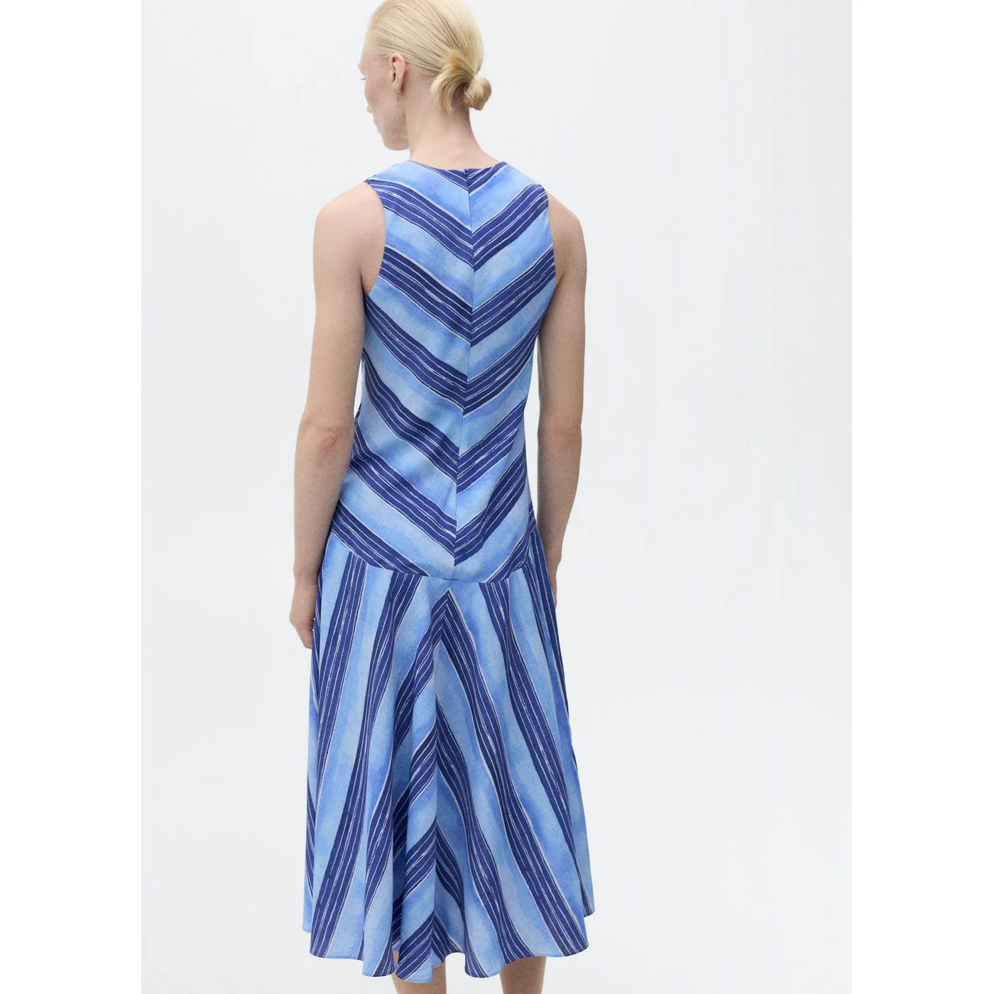 Robe Celeste - Blue - Image 3