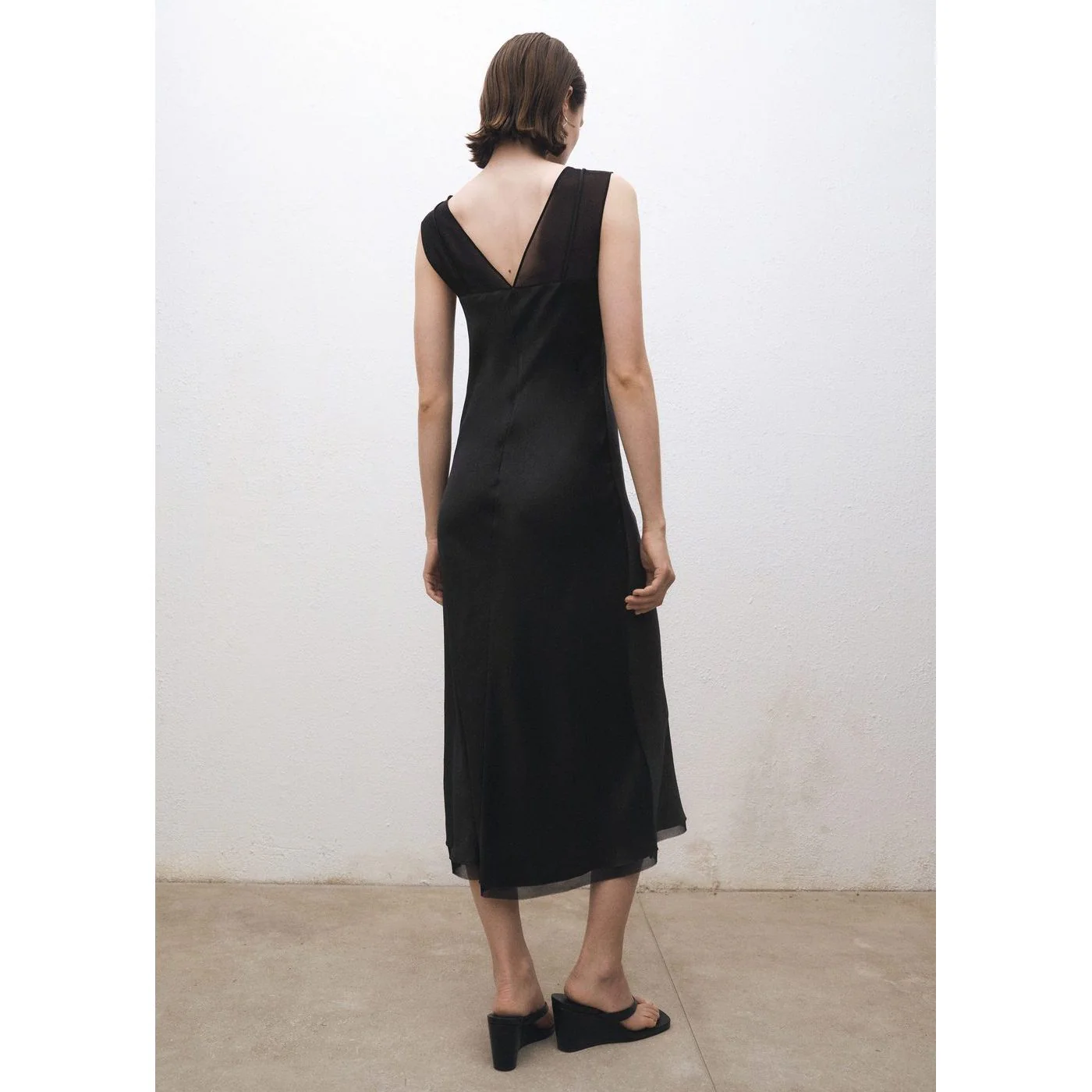 Robe Olive - Noir - Image 3