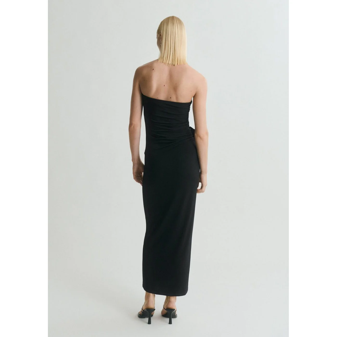 Robe Sage - Black - Image 3