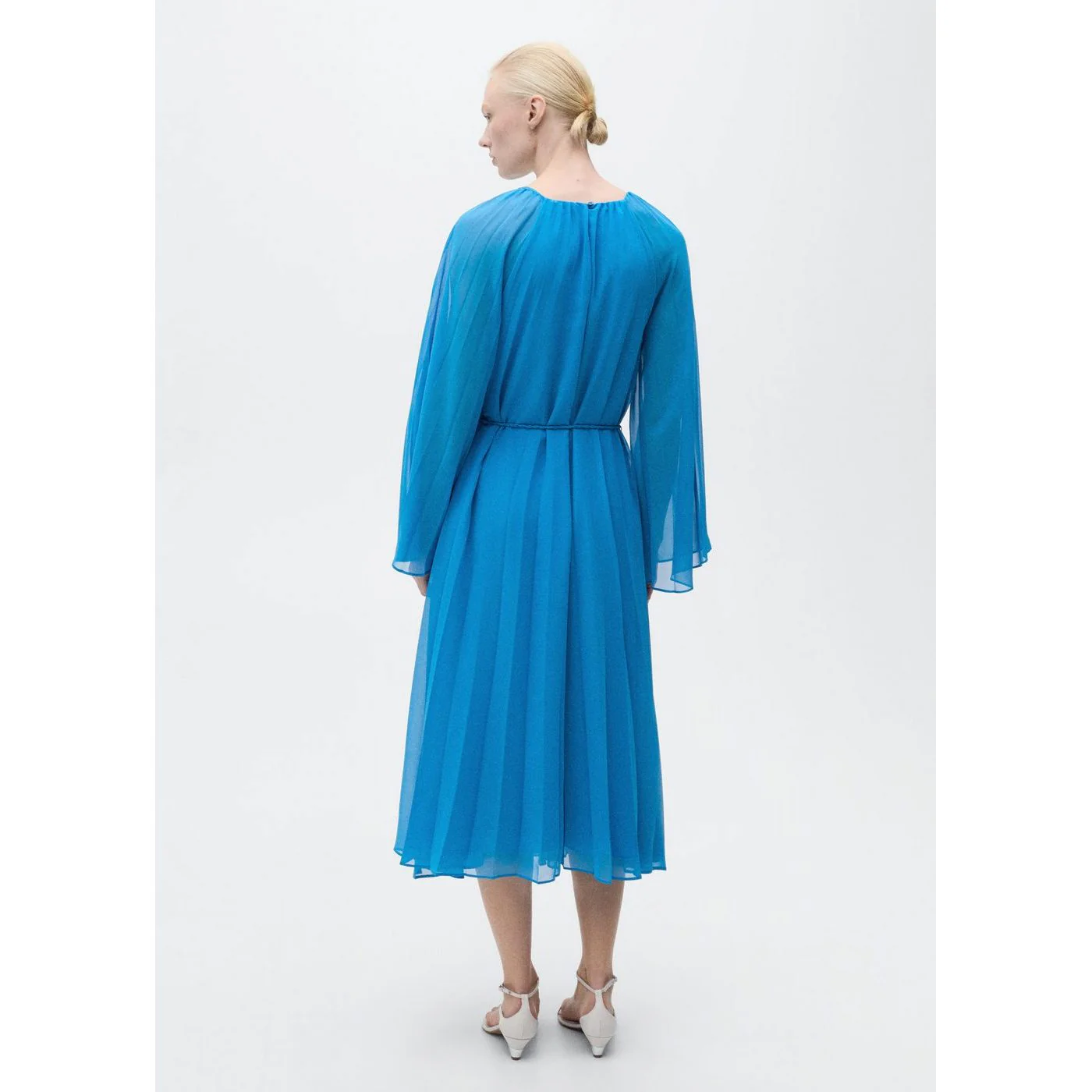 Robe Daphne-A - Blue - Image 3