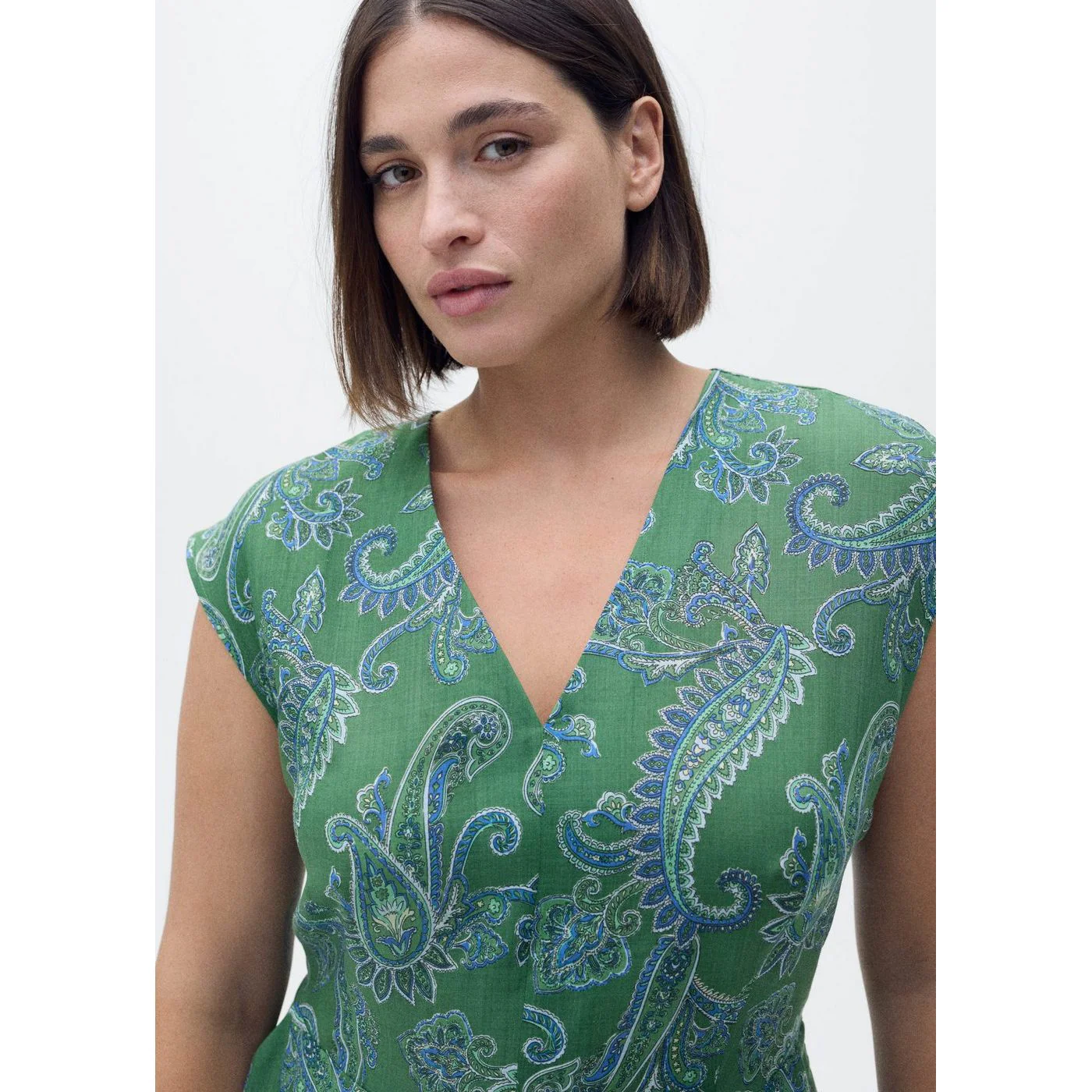 Robe Mamba - Green - Image 6