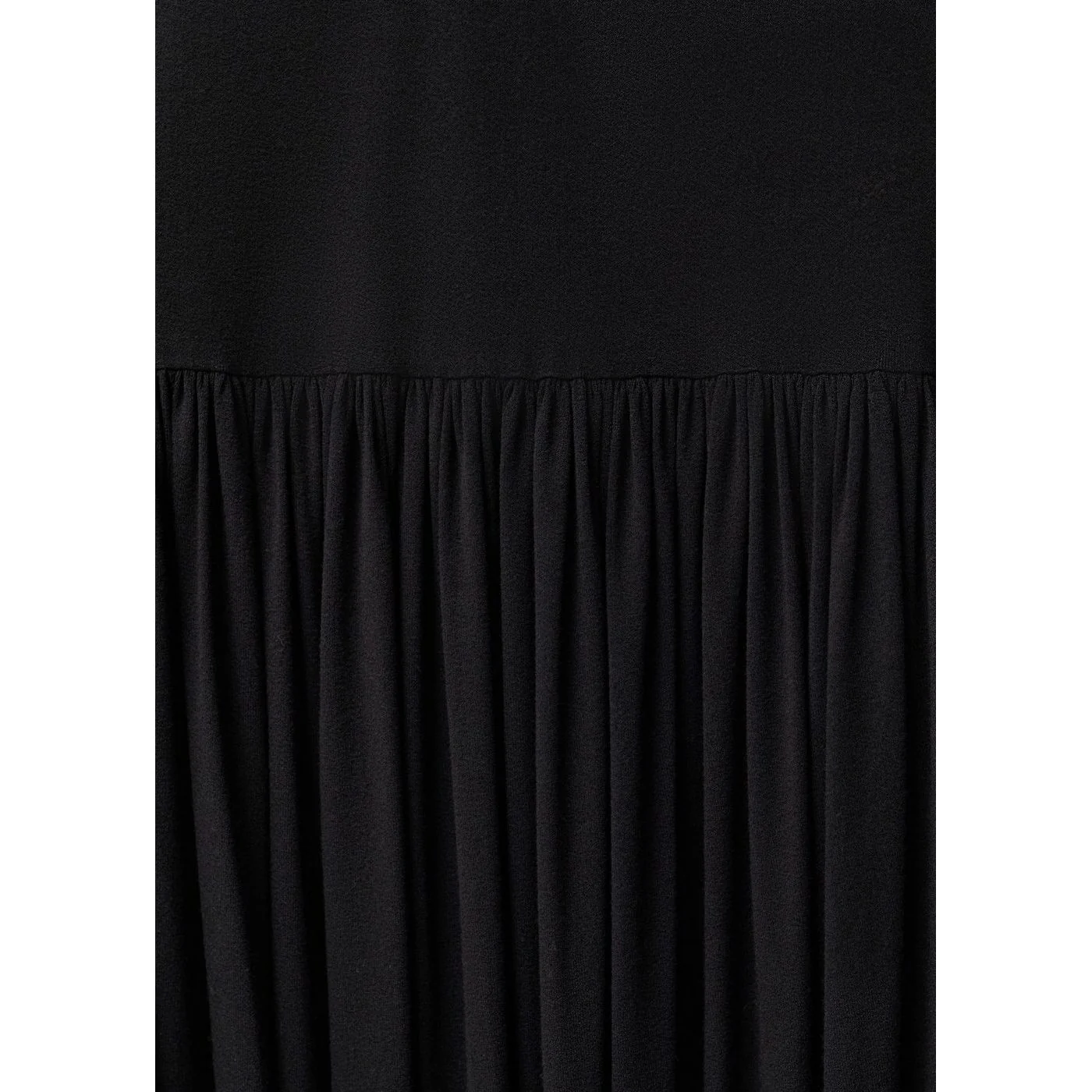 Robe Casilda - Black - Image 6