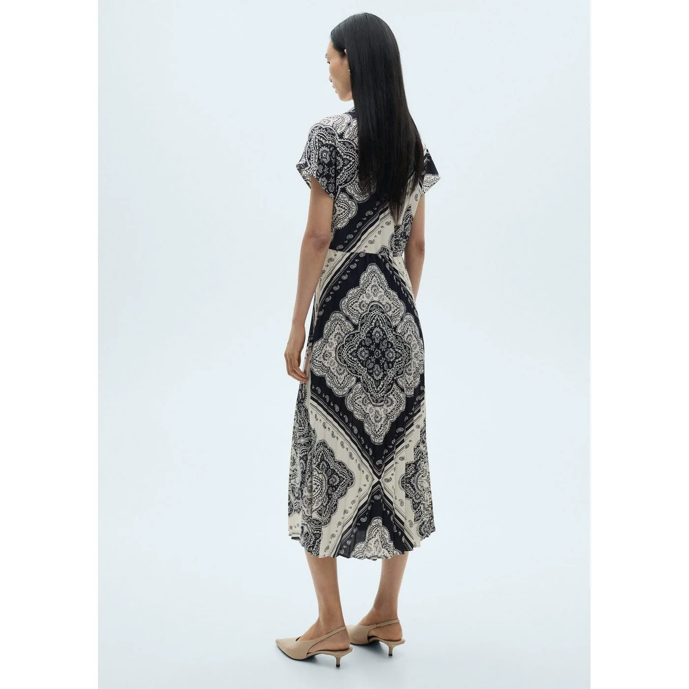 Robe Cache-H - Blue - Image 3