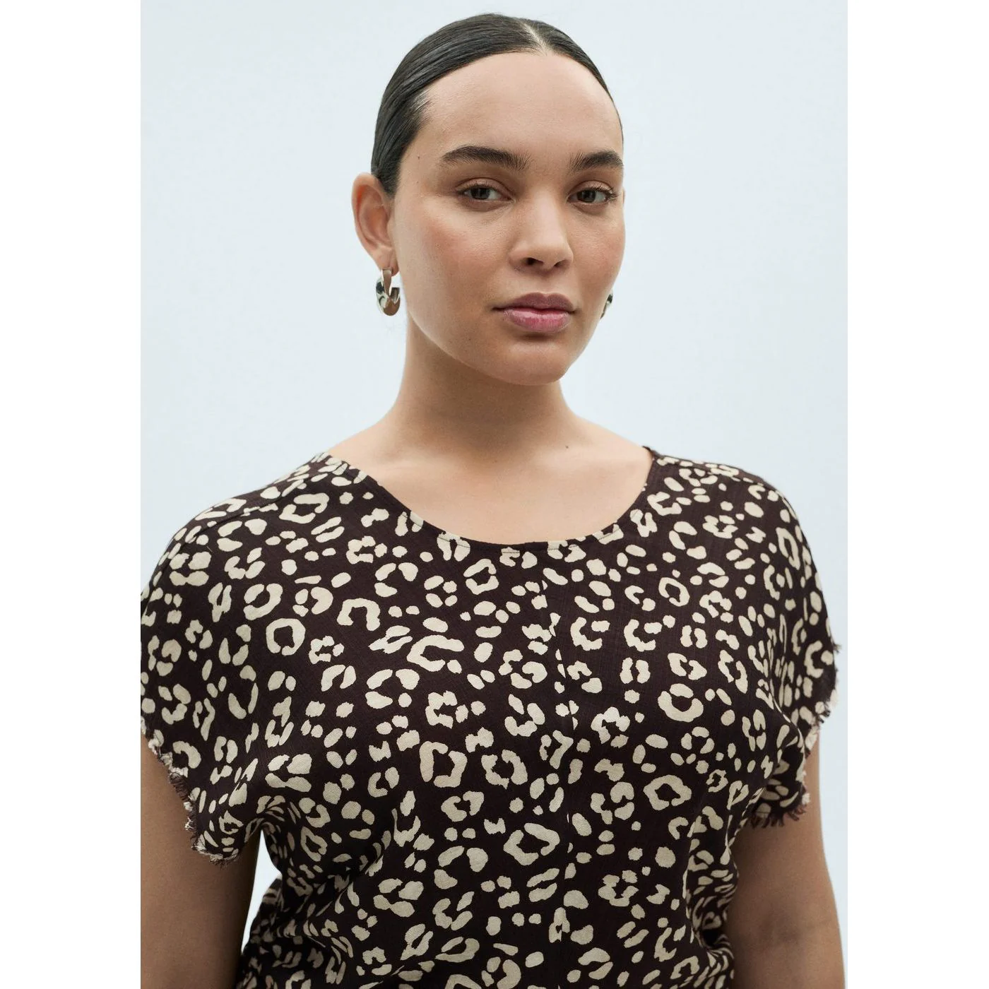 Robe Scoop - Black - Image 7