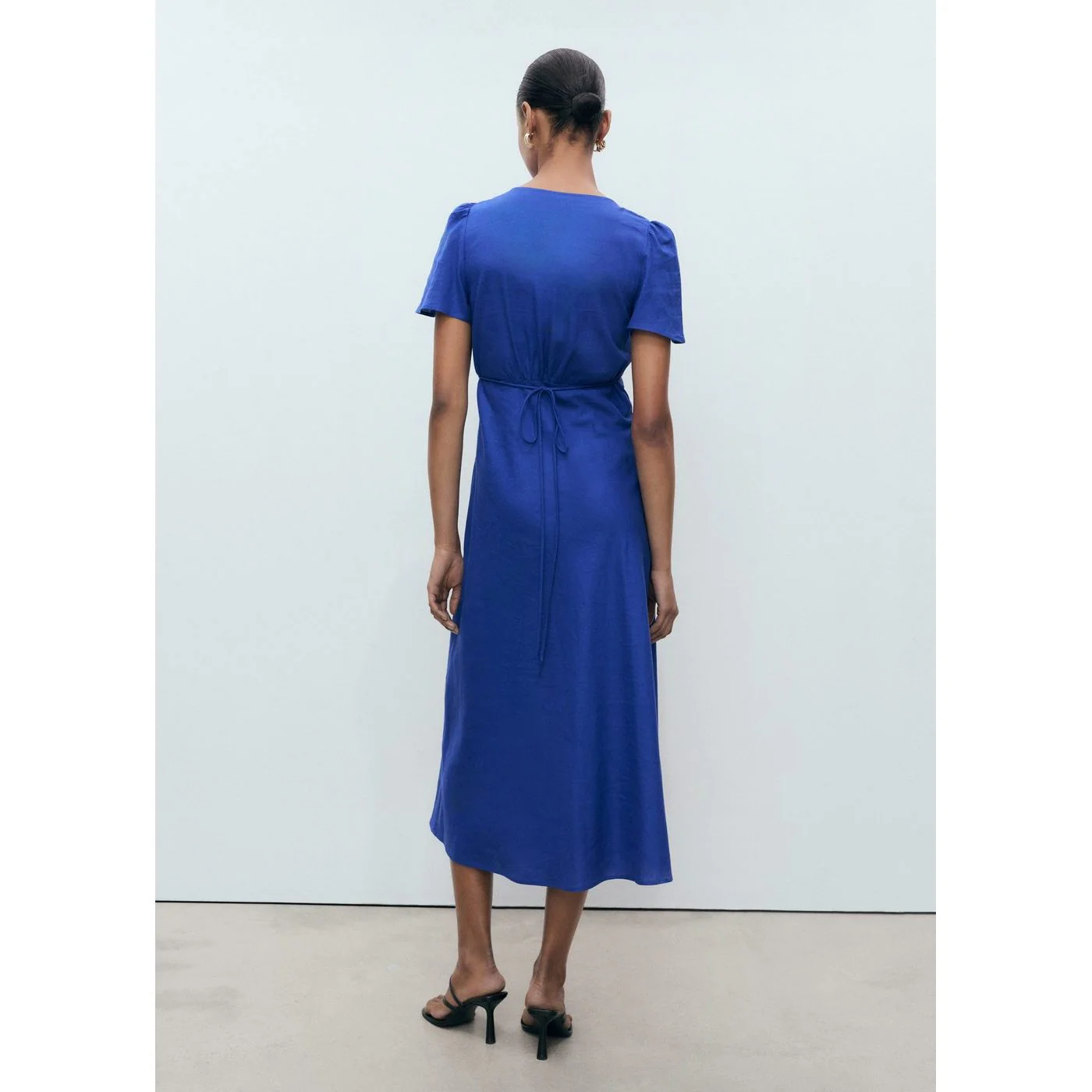 Robe Red - Blue - Image 3