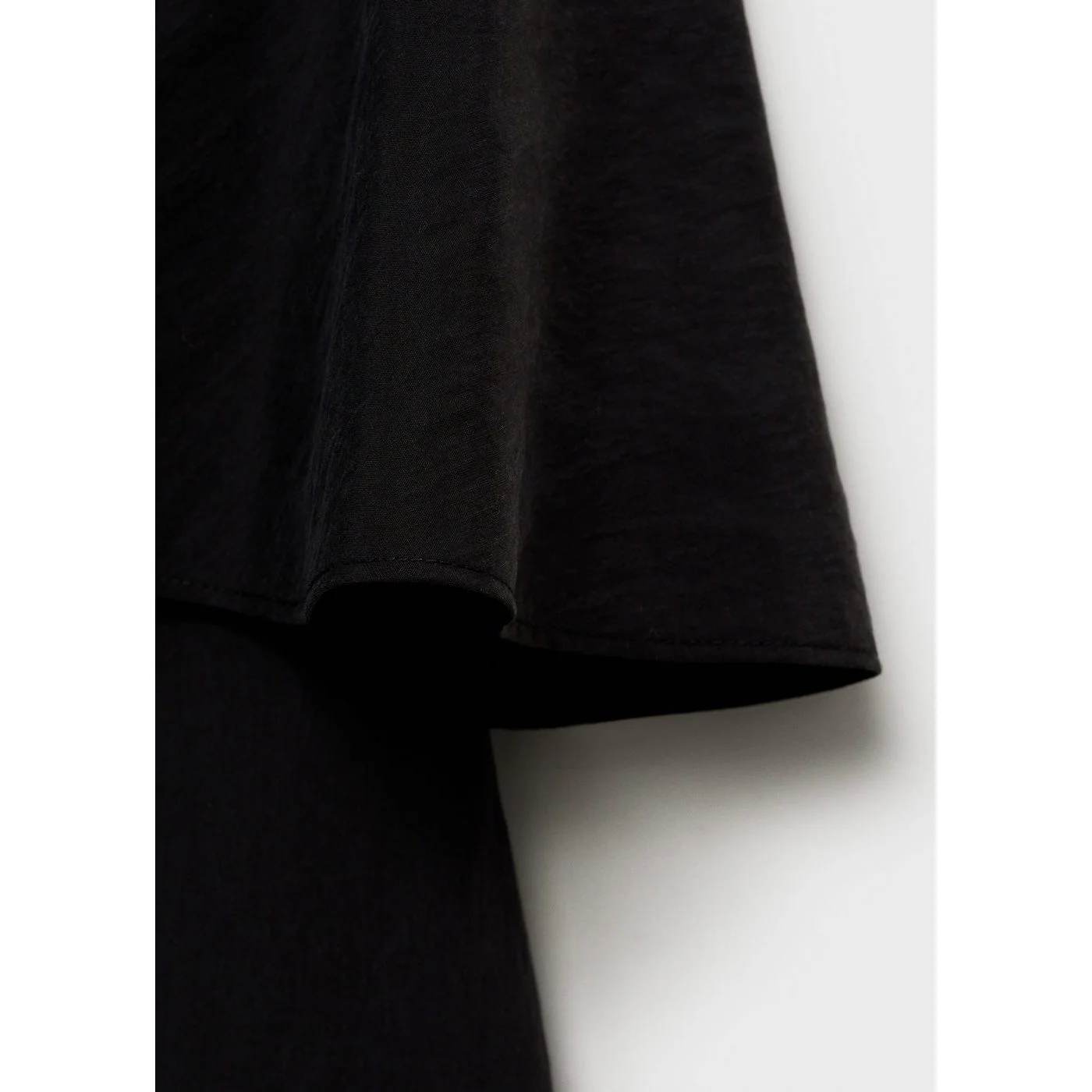 Robe Palm - Black - Image 6