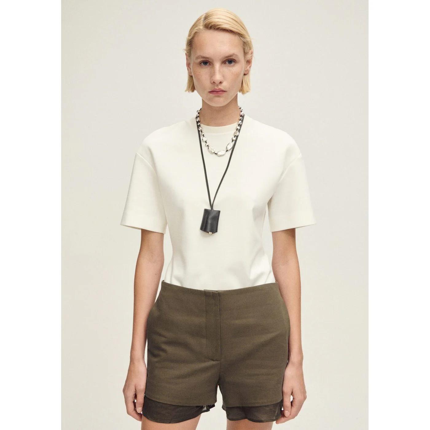 Short Prune - Beige - Image 2