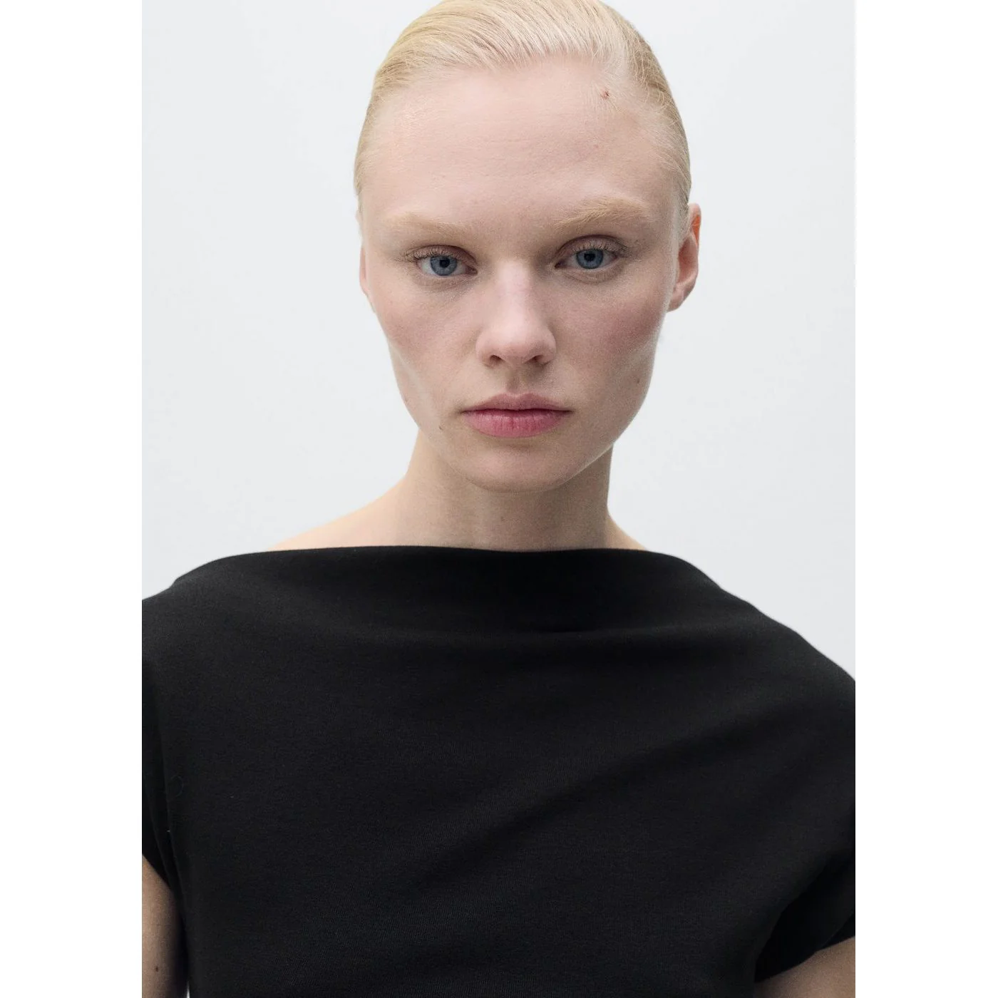 Robe Juli - Noir - Image 4
