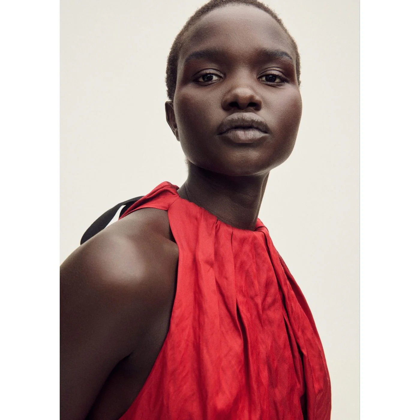 Robe Nils - Red - Image 4