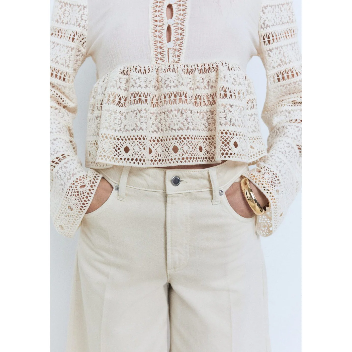 Blouse Arena - Off White - Image 6