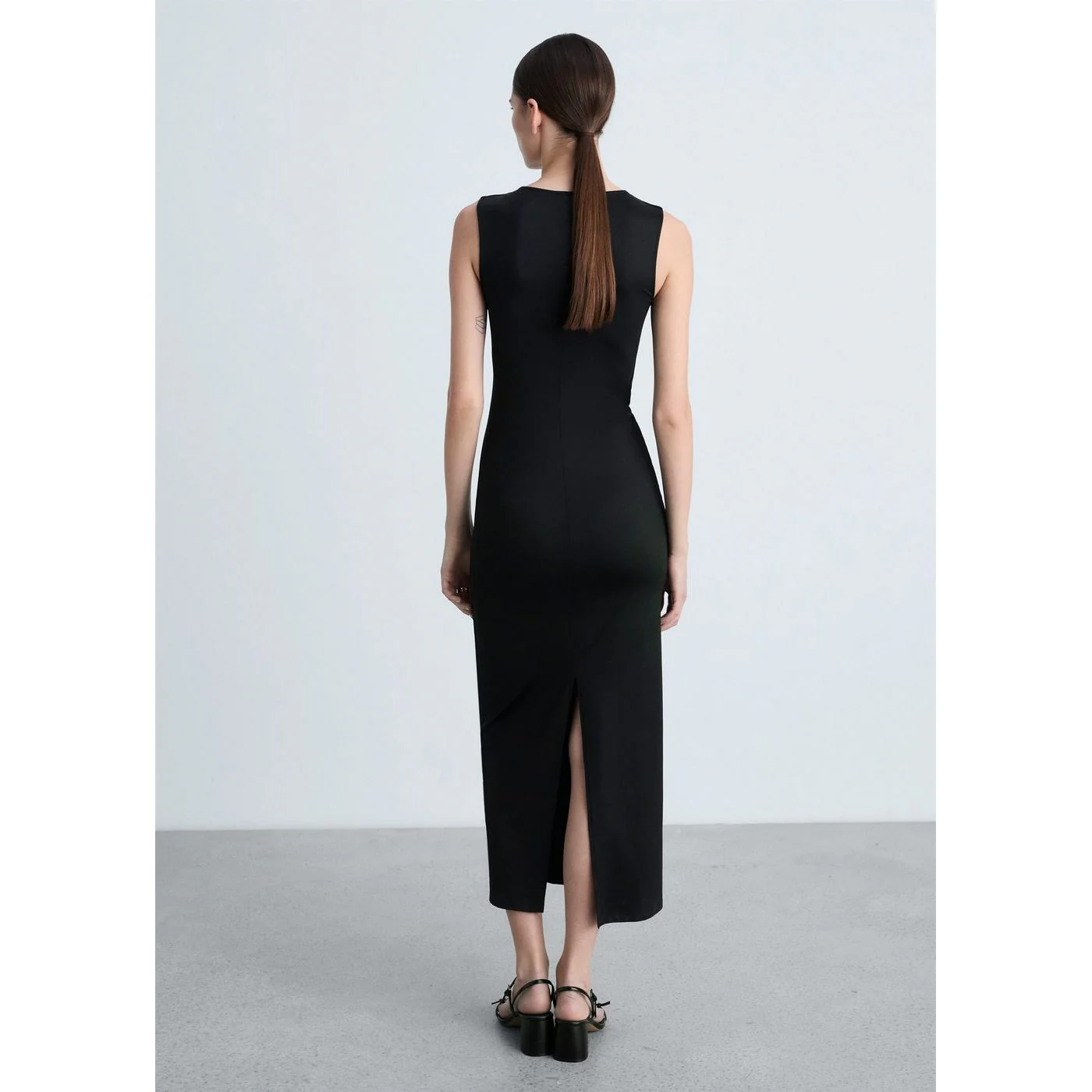 Robe Luisa - Noir - Image 3