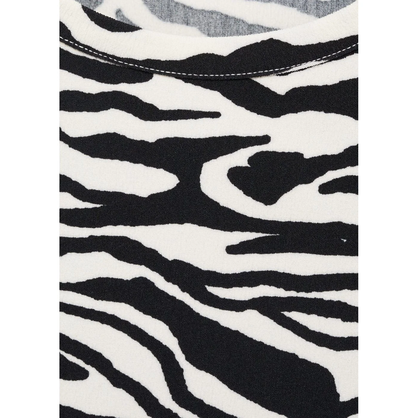 T-Shirt Irma - Black - Image 5
