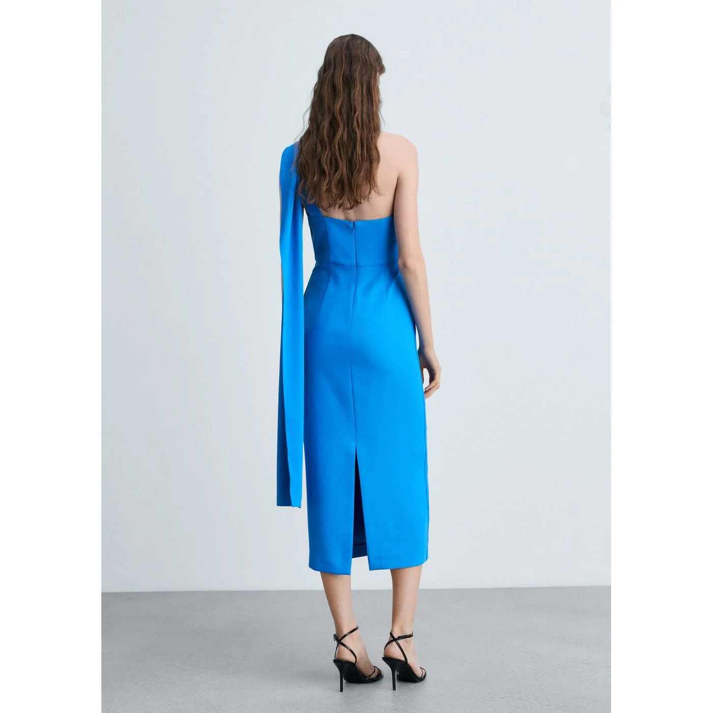 Robe Irea - Blue - Image 3