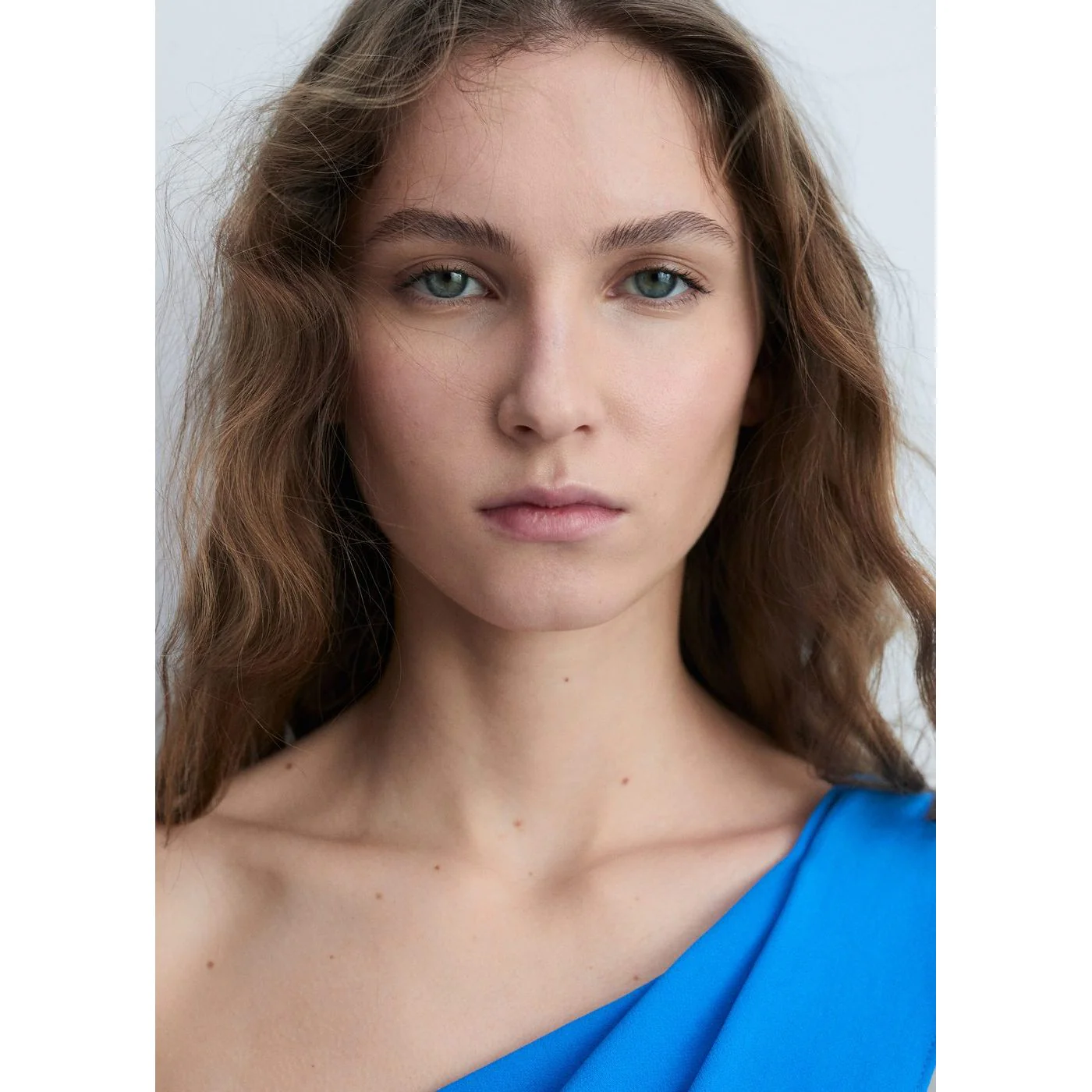 Robe Irea - Blue - Image 4
