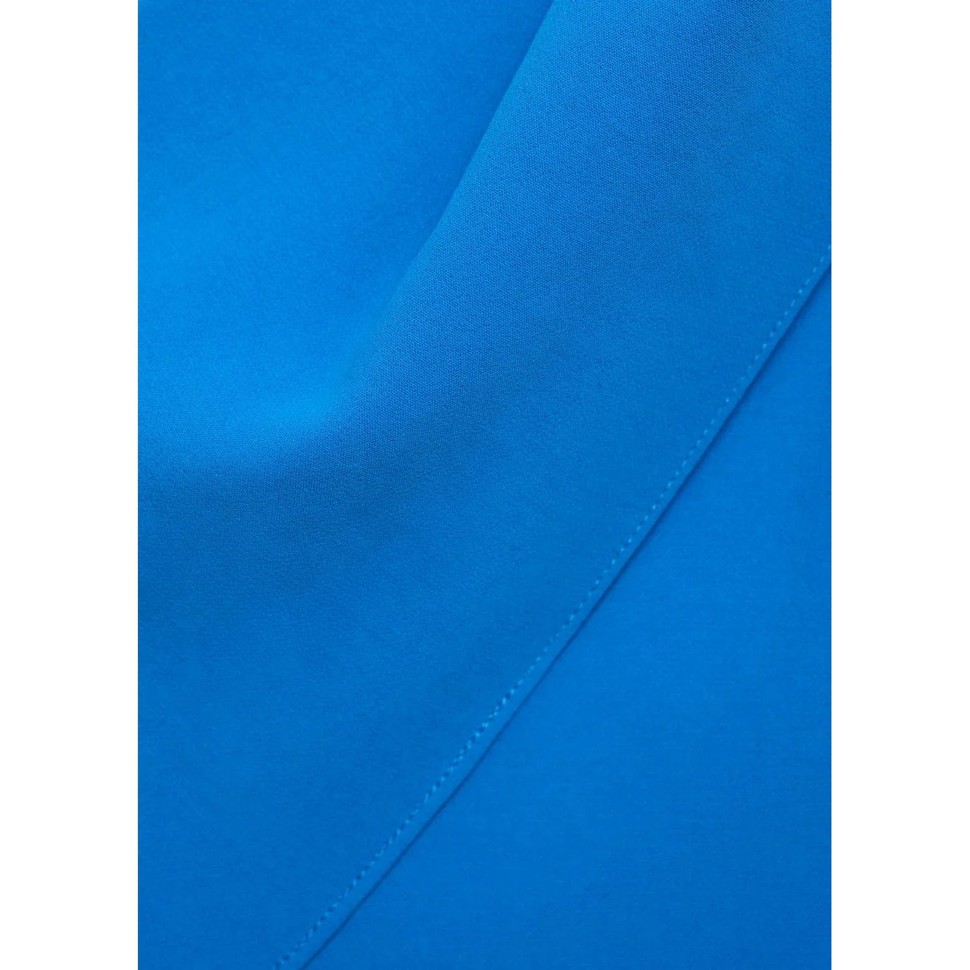 Robe Irea - Blue - Image 6