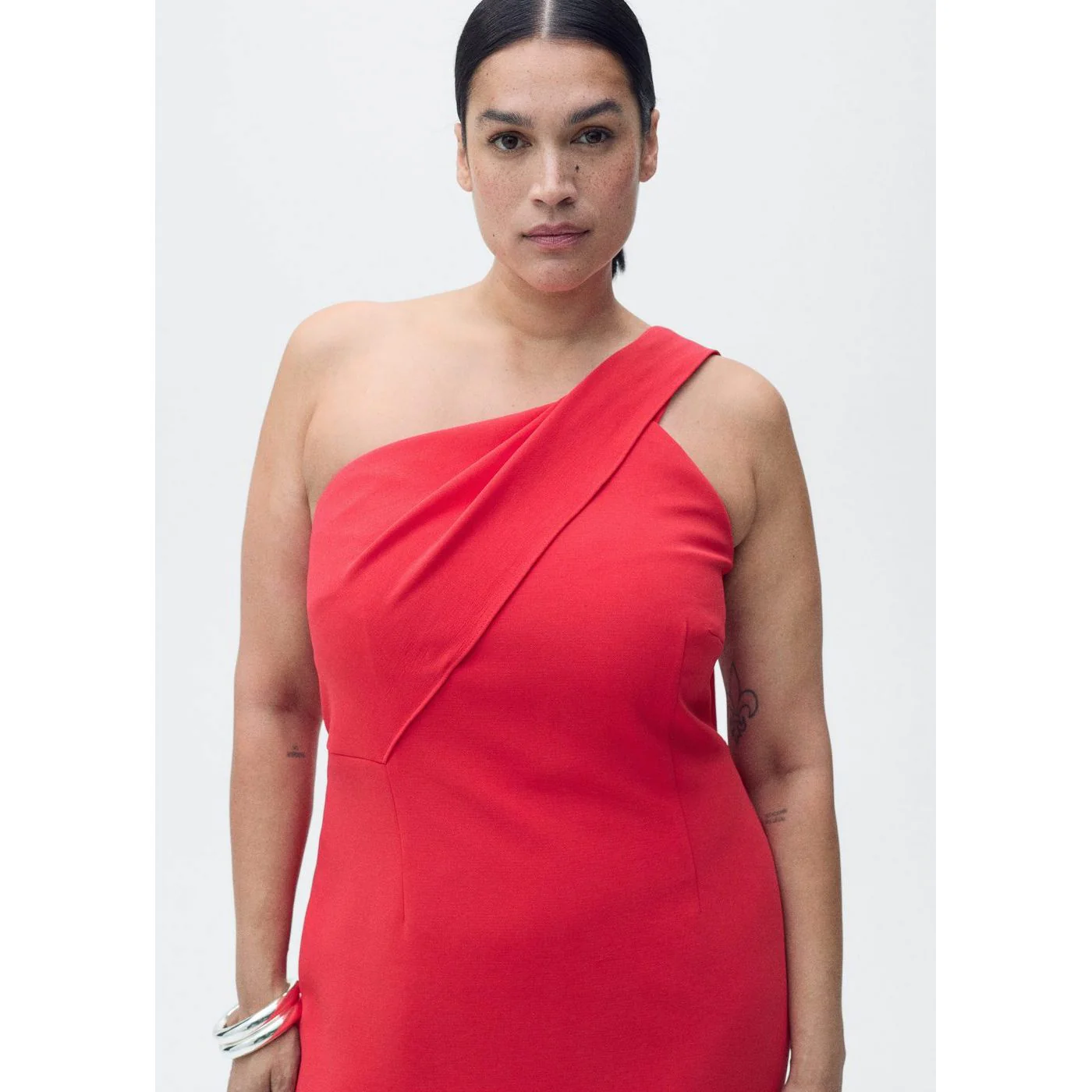 Robe Irea - Red - Image 7