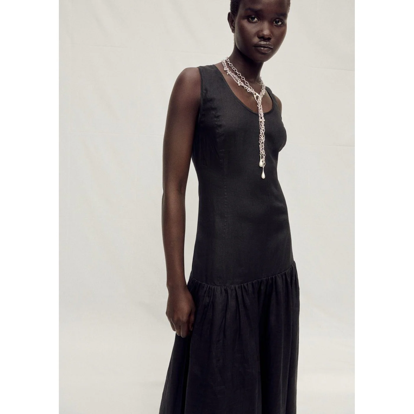 Robe Jana - Black - Image 2