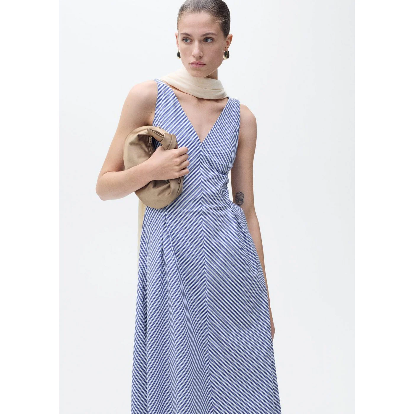 Robe Prima - Blue - Image 2