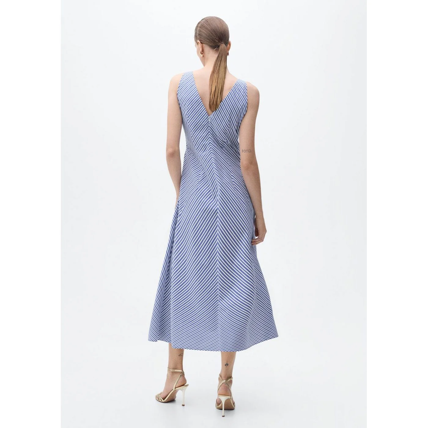 Robe Prima - Blue - Image 3