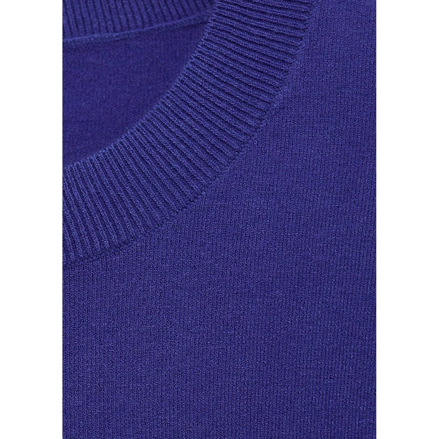 Pull Blanche - Blue - Image 5