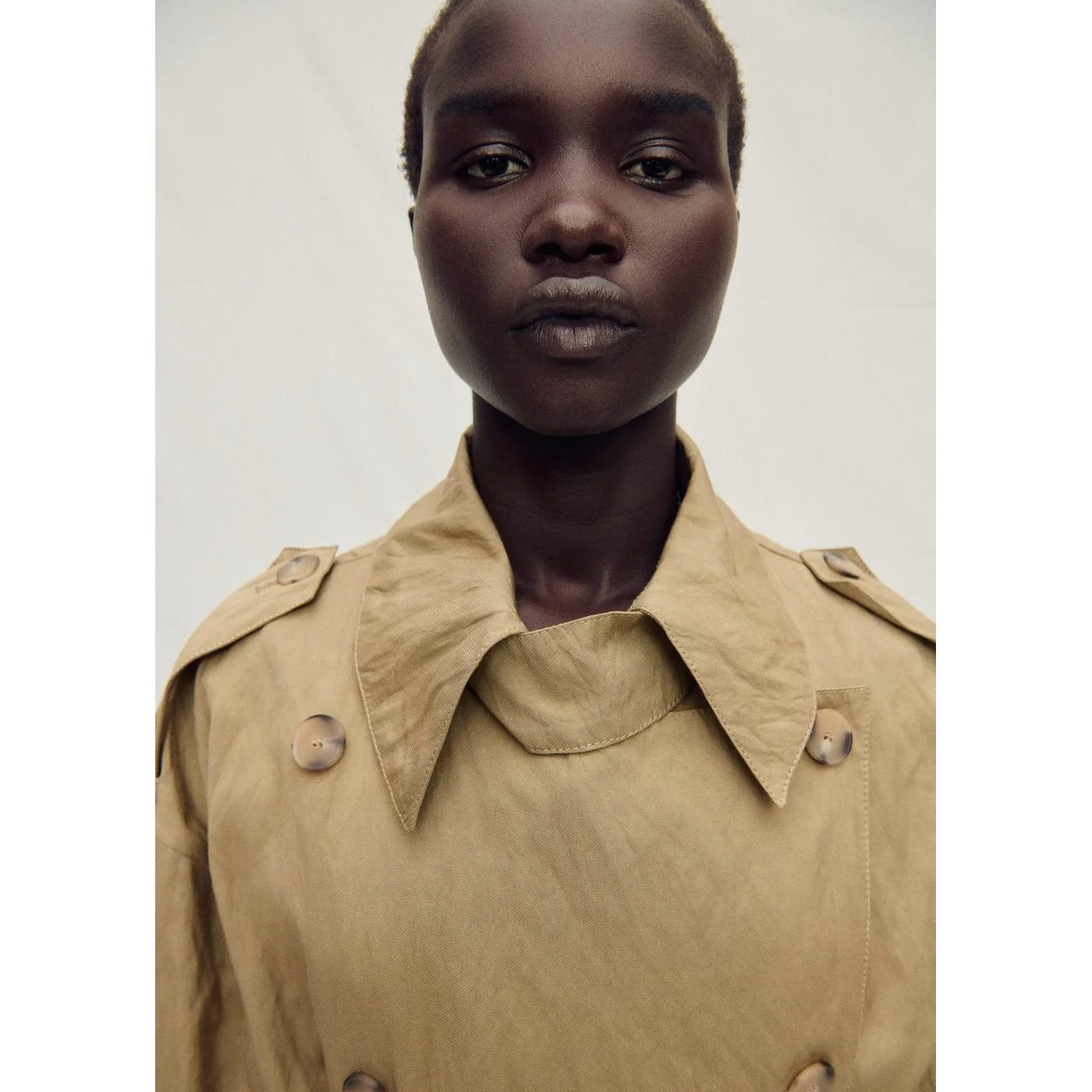 Trench Coat Cherry - Medium Brown - Image 4