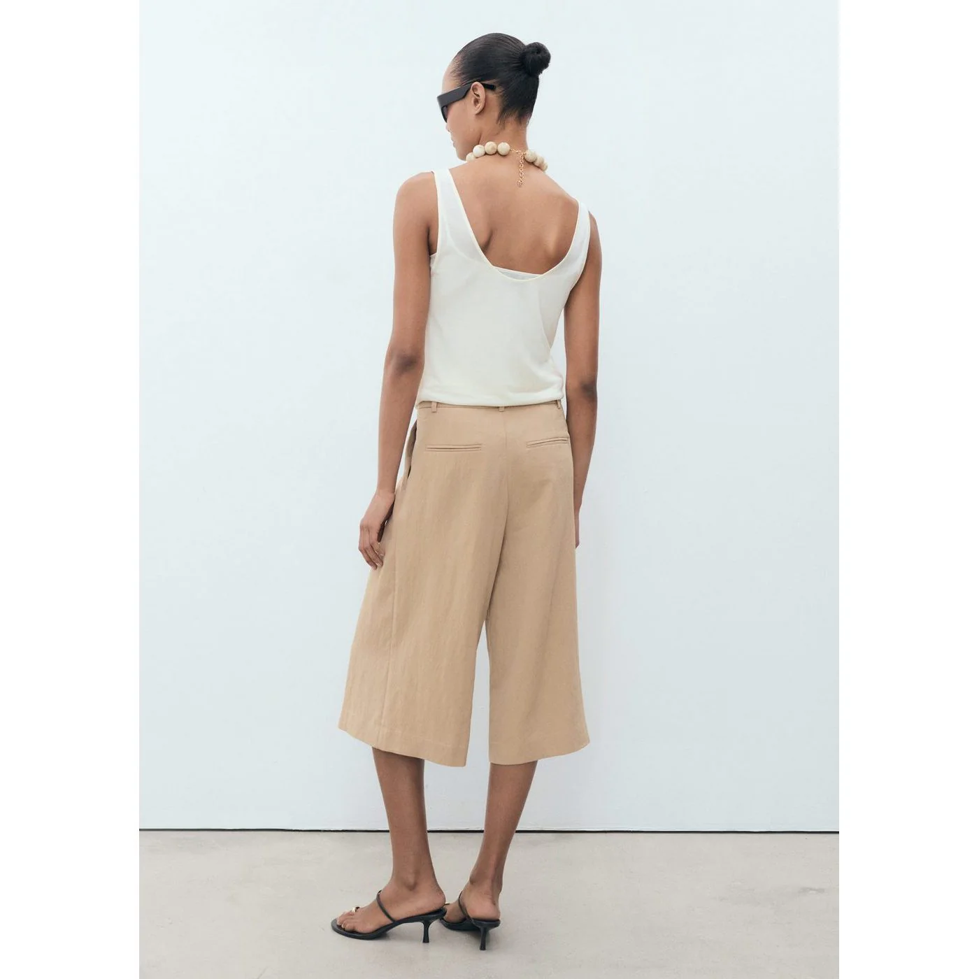 Bermuda Ten - Beige - Image 3