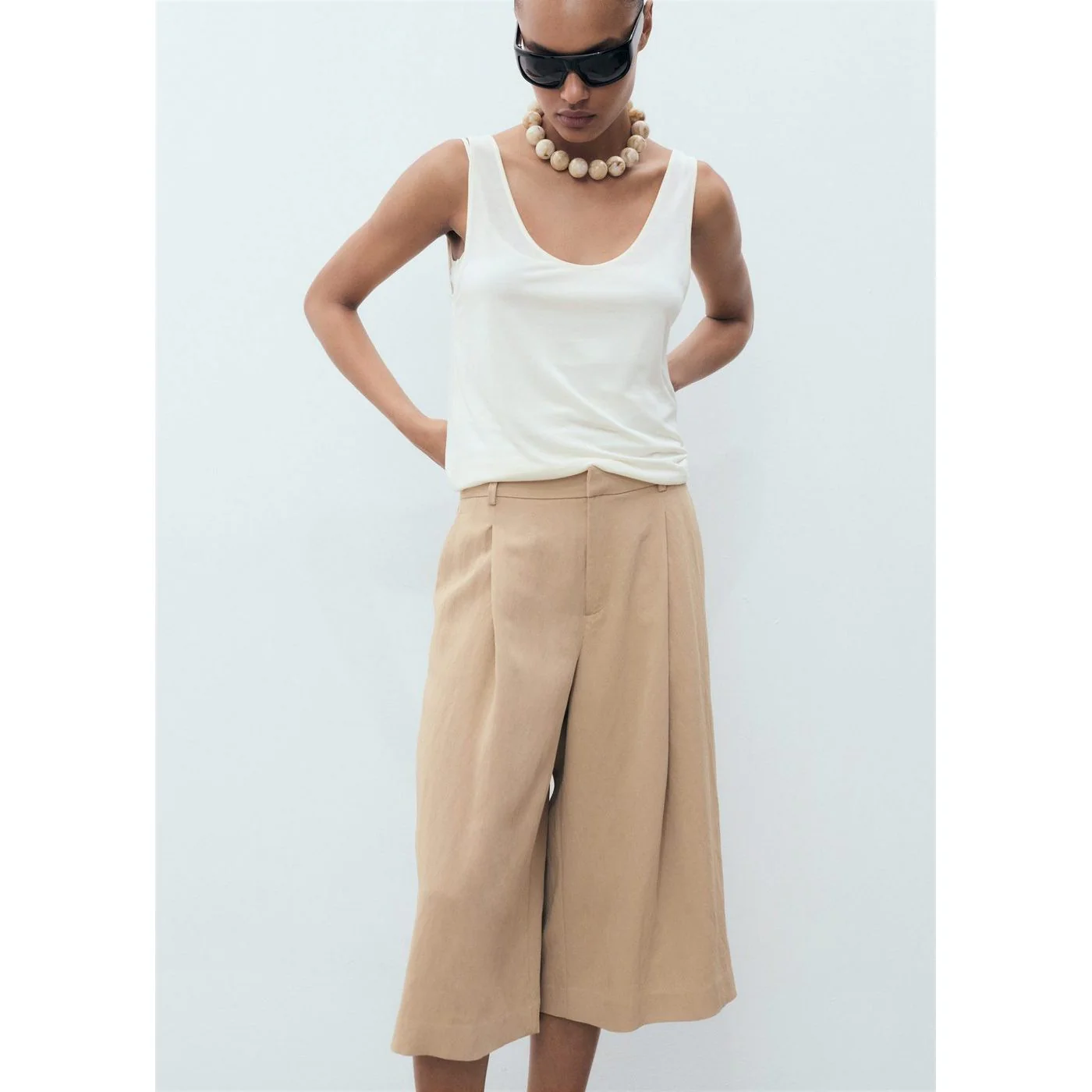 Bermuda Ten - Beige - Image 4